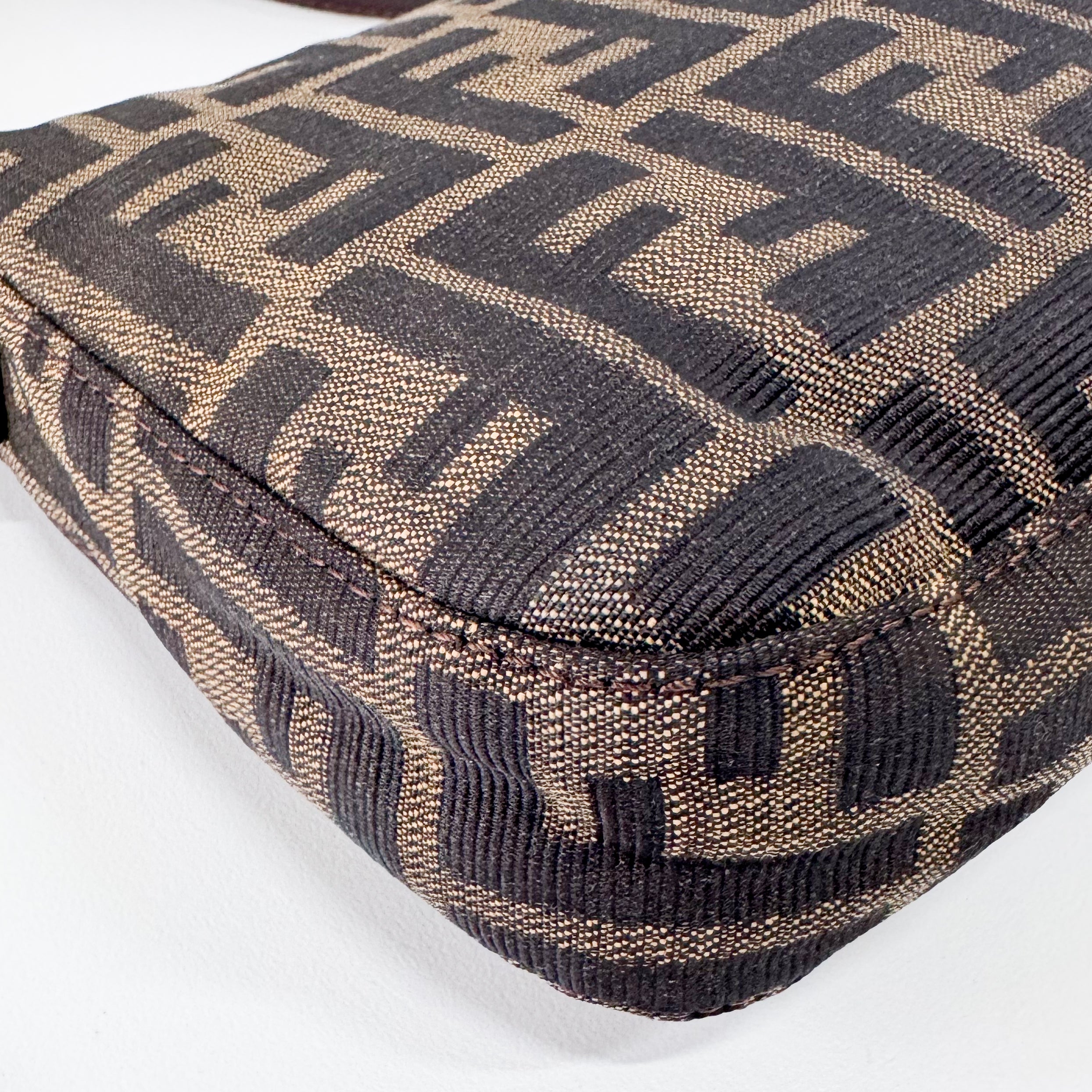 Zucca Baguette Brown Canvas Shoulder Bag