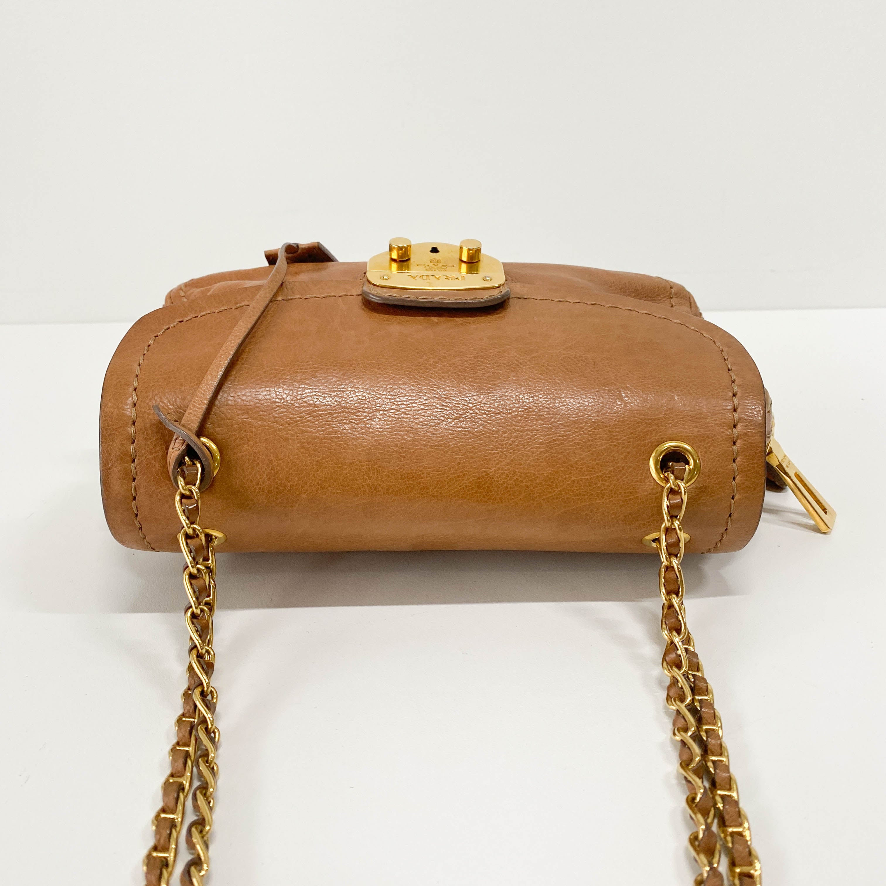 Brown Leather Gold Chain Shoulder Bag