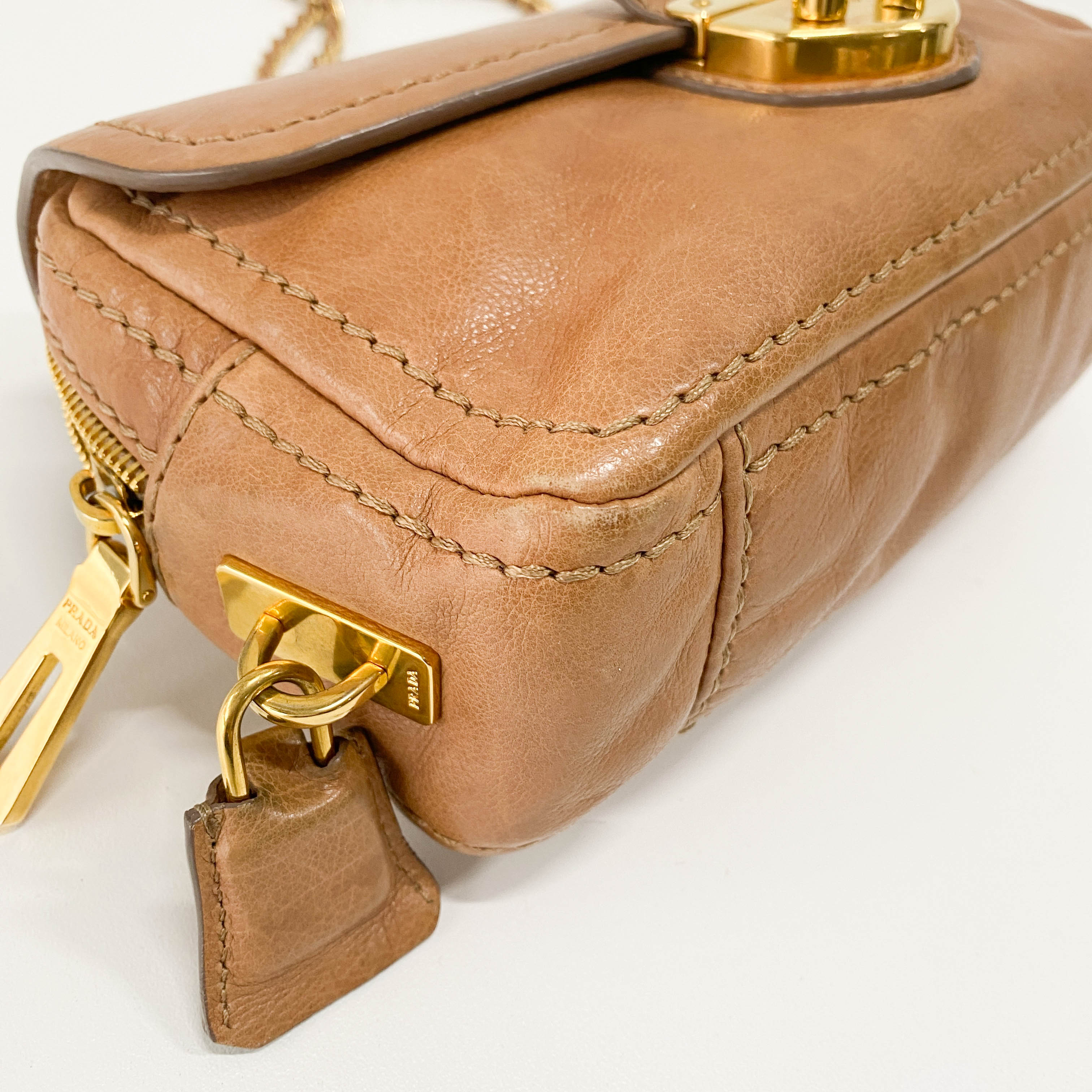 Brown Leather Gold Chain Shoulder Bag