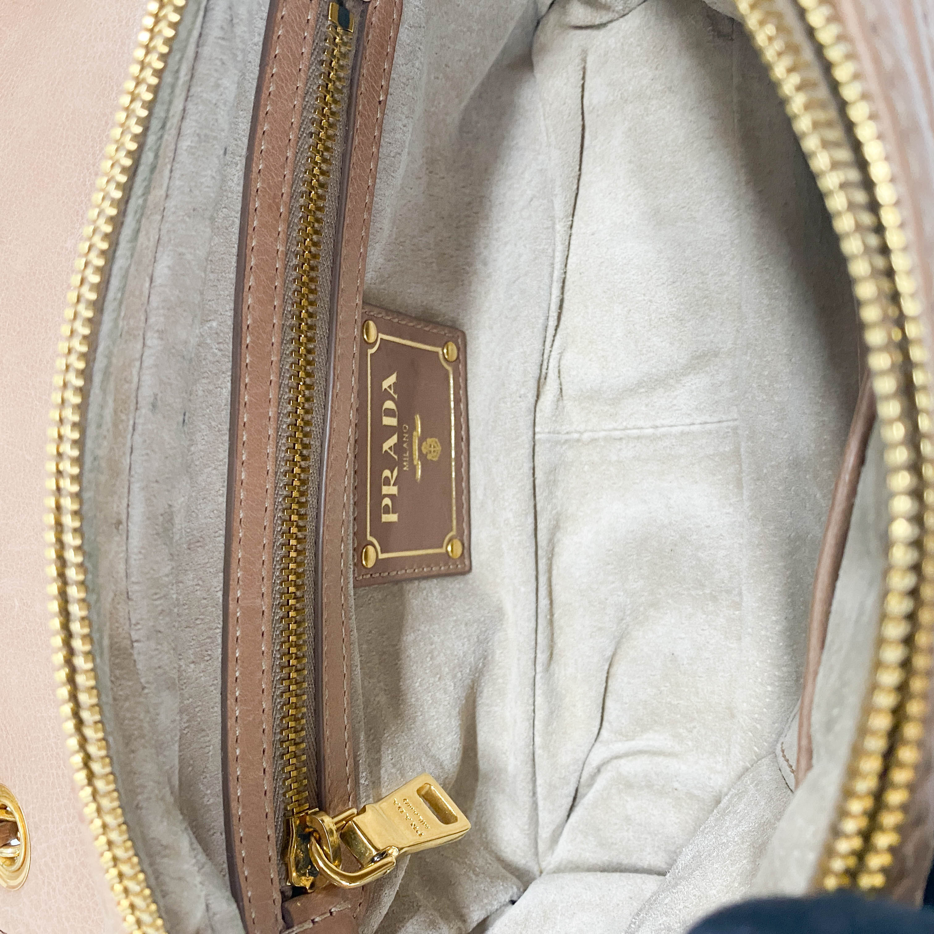 Brown Leather Gold Chain Shoulder Bag