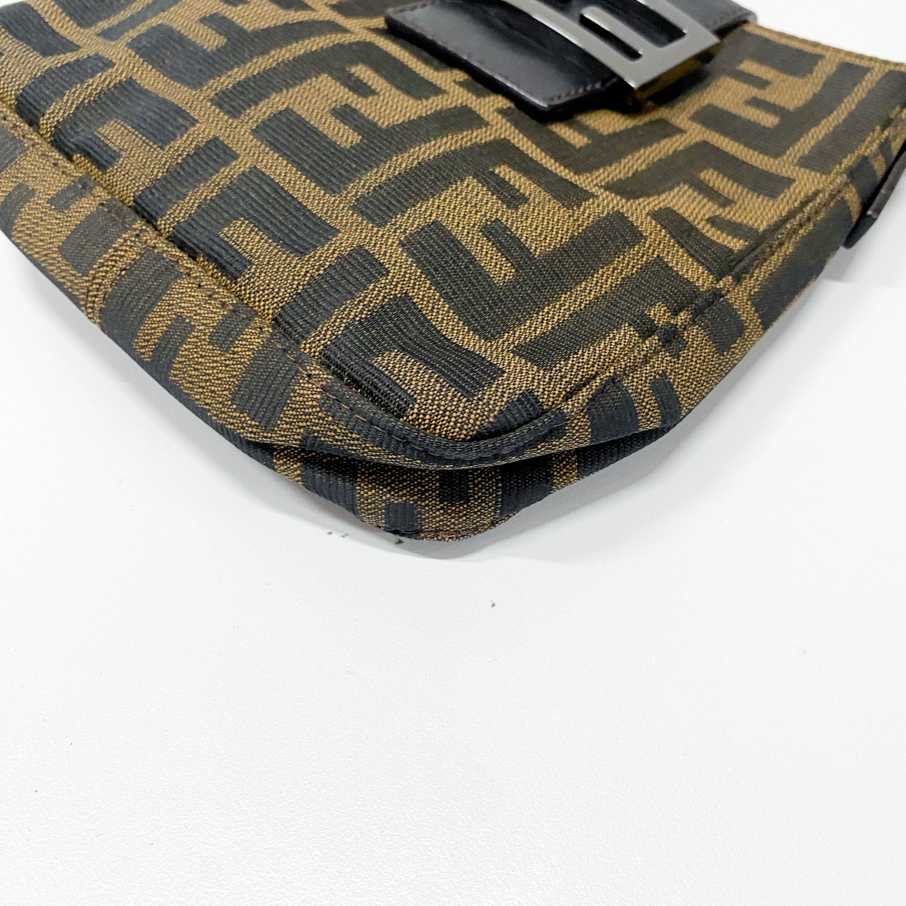 Zucca Brown Canvas Shoulder Bag