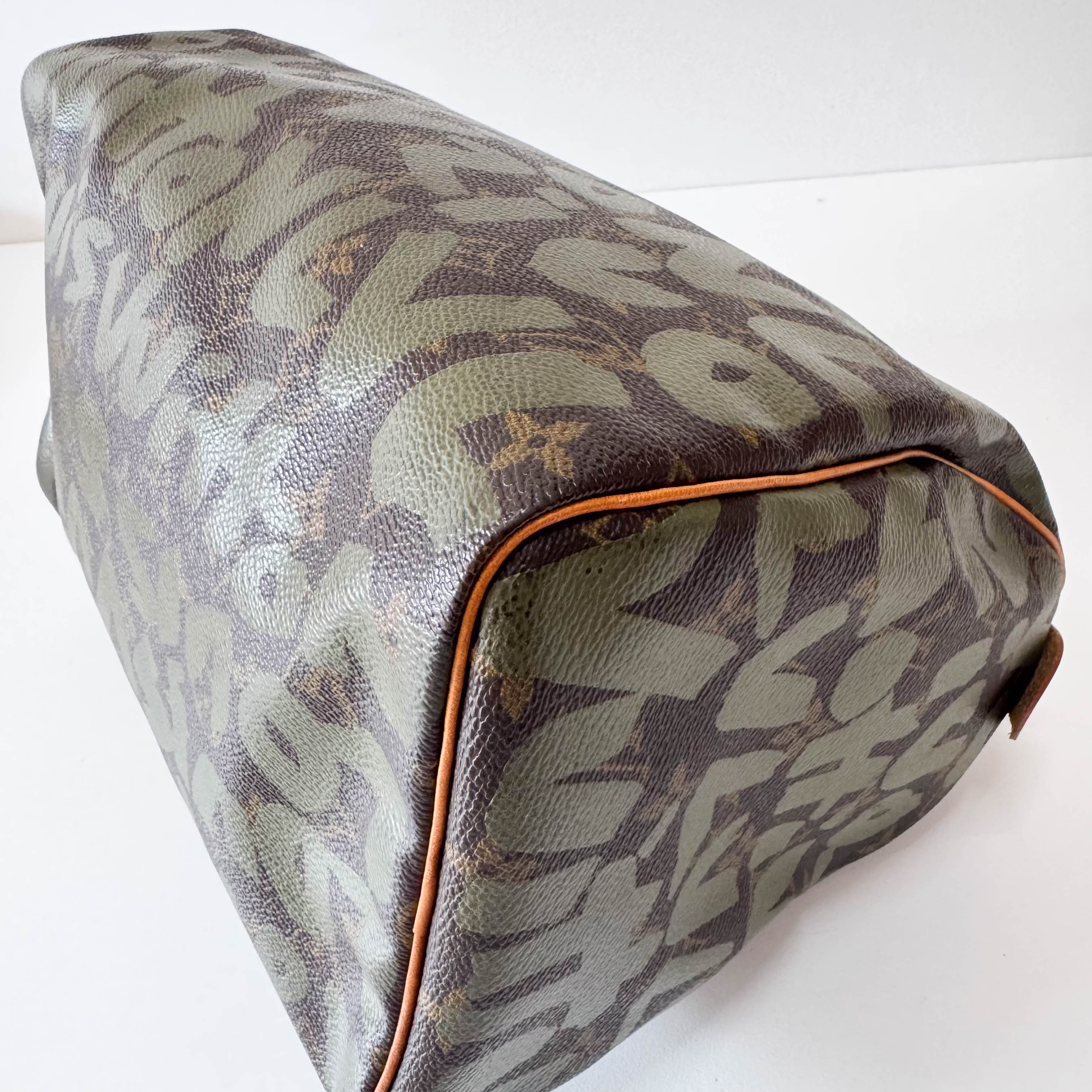 Monogram Speedy 30 Graffiti Khaki Hand Bag