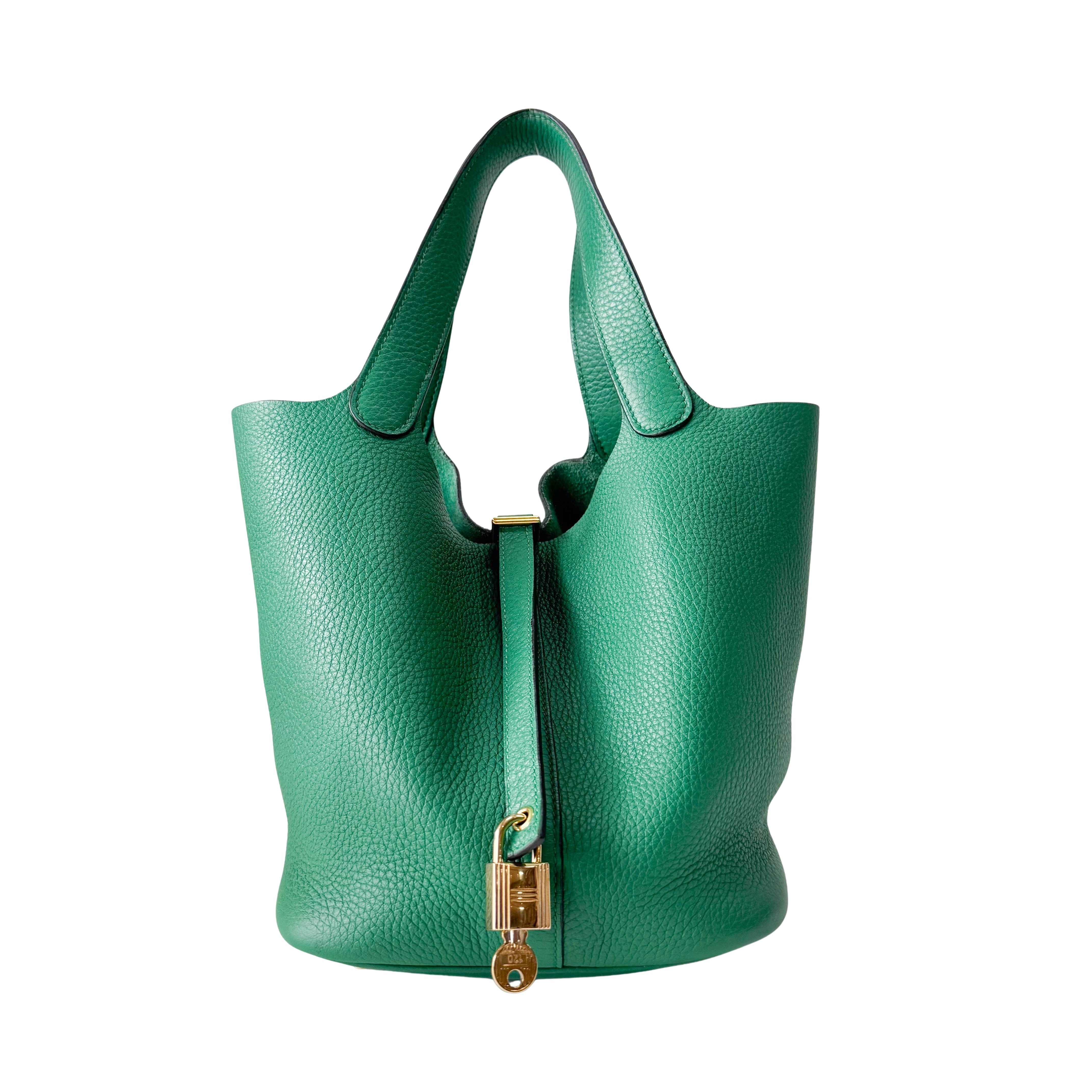 Picotin Lock 22 MM Taurillon Clemence Vert vertigo Gold hardware