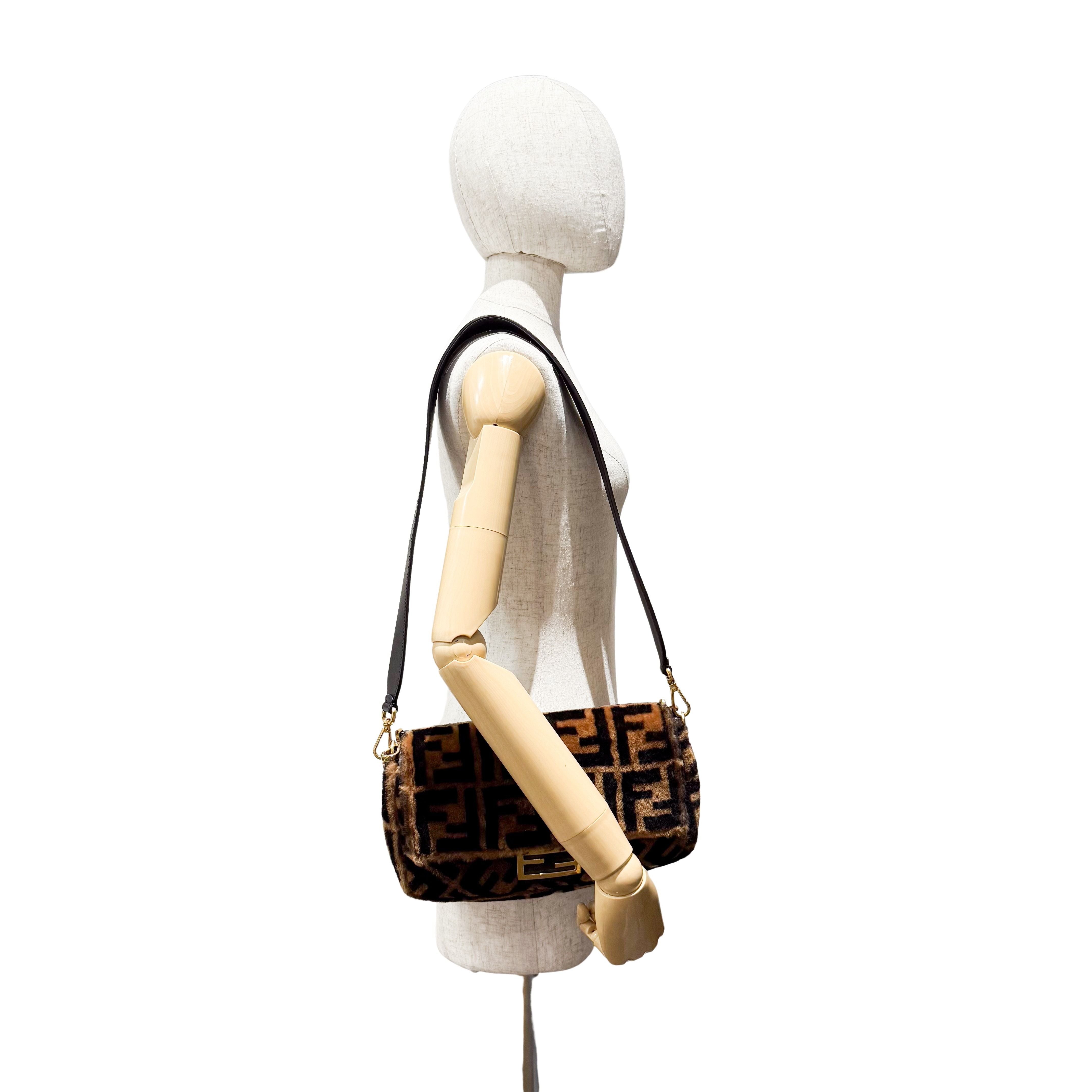 Zucca Baguette Brown Fur Two Way Bag