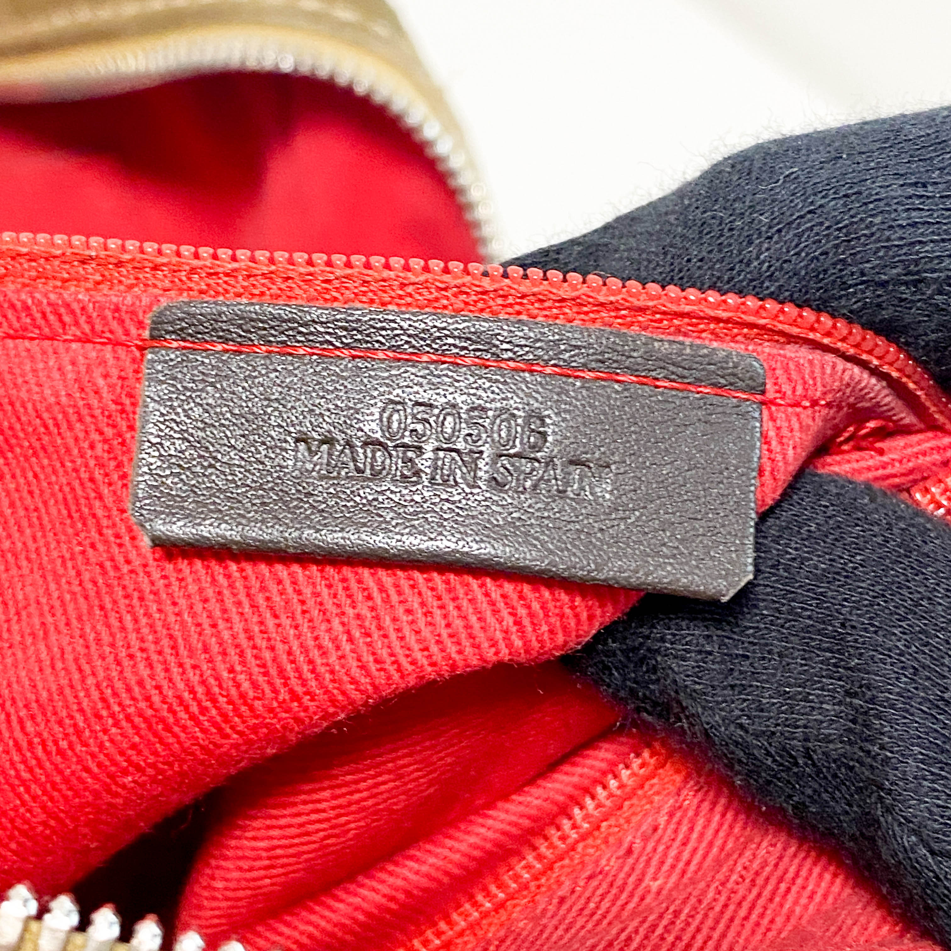 Amazona Suede Hand Bag