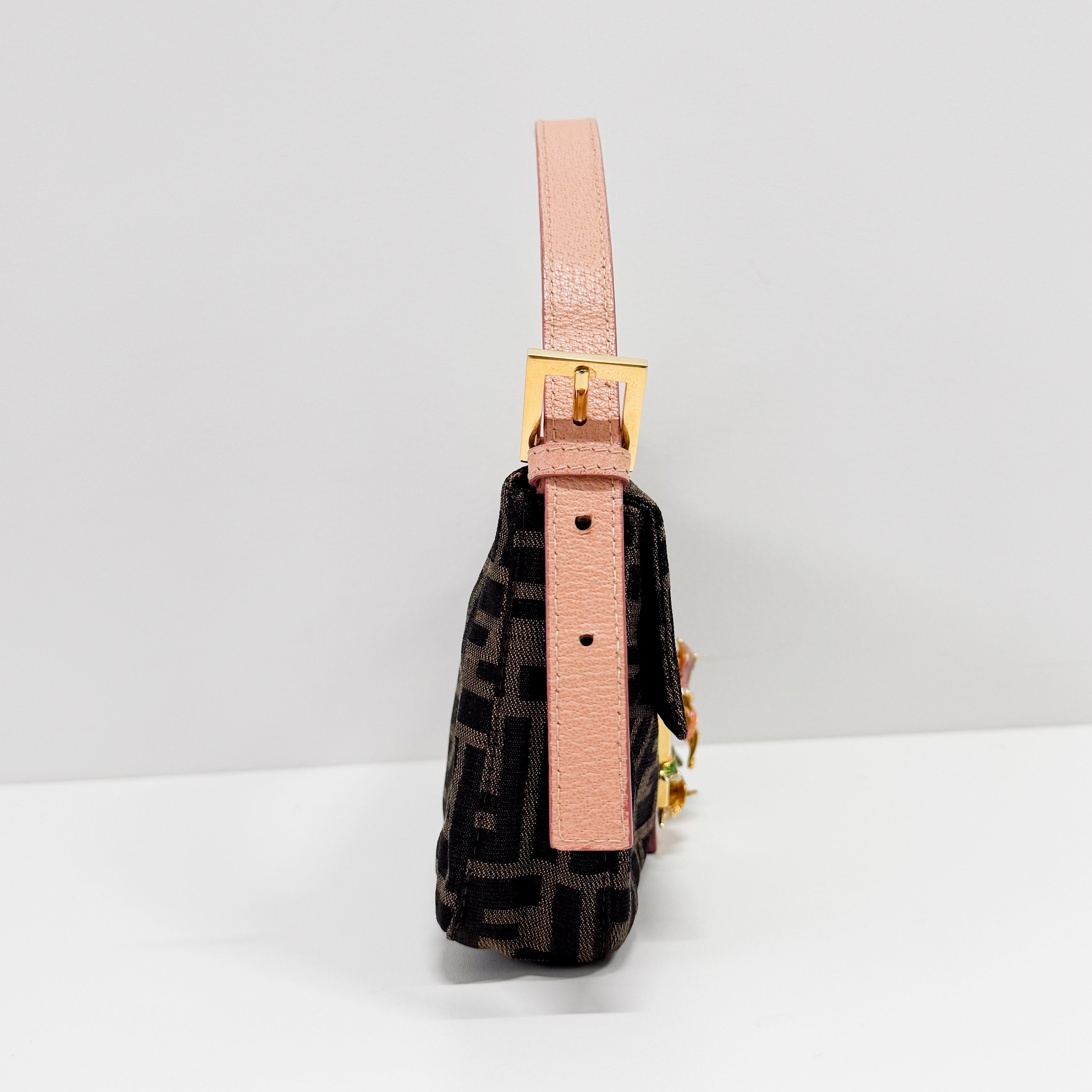 Zucca Baguette with Crystal Flower Shoulder Bag