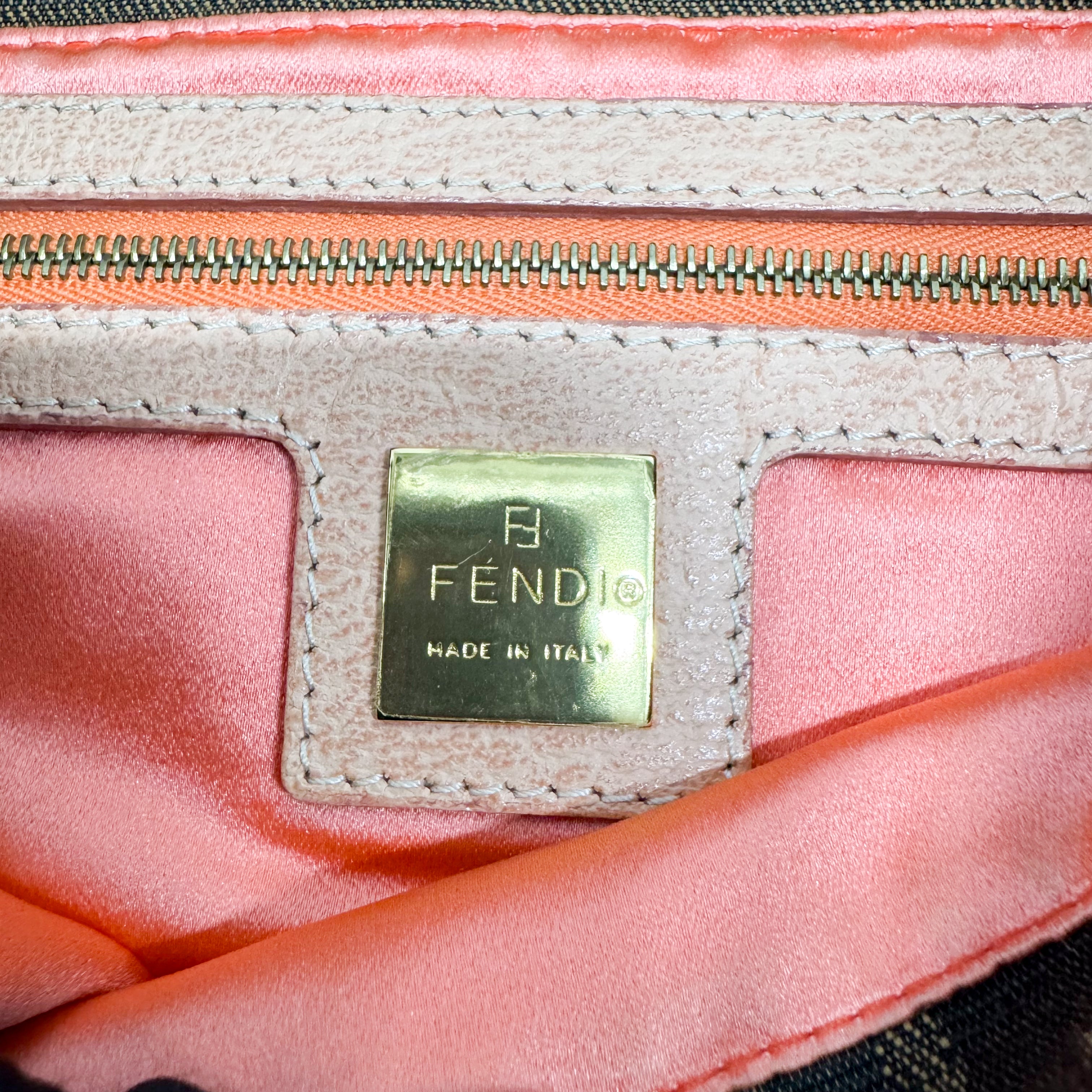 Zucca Baguette with Crystal Flower Shoulder Bag