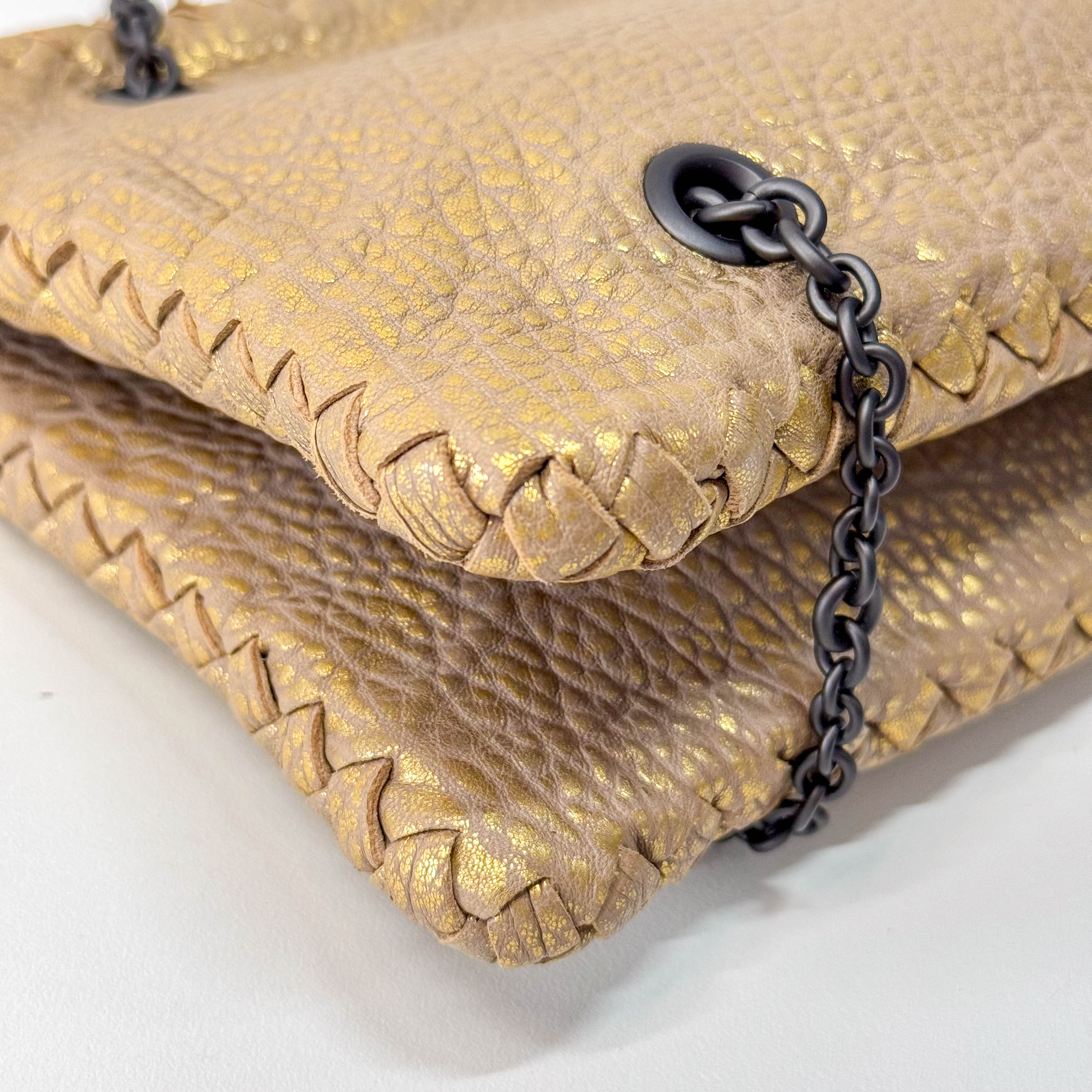Intrecciato Gold Leather Chain Shoulder Bag
