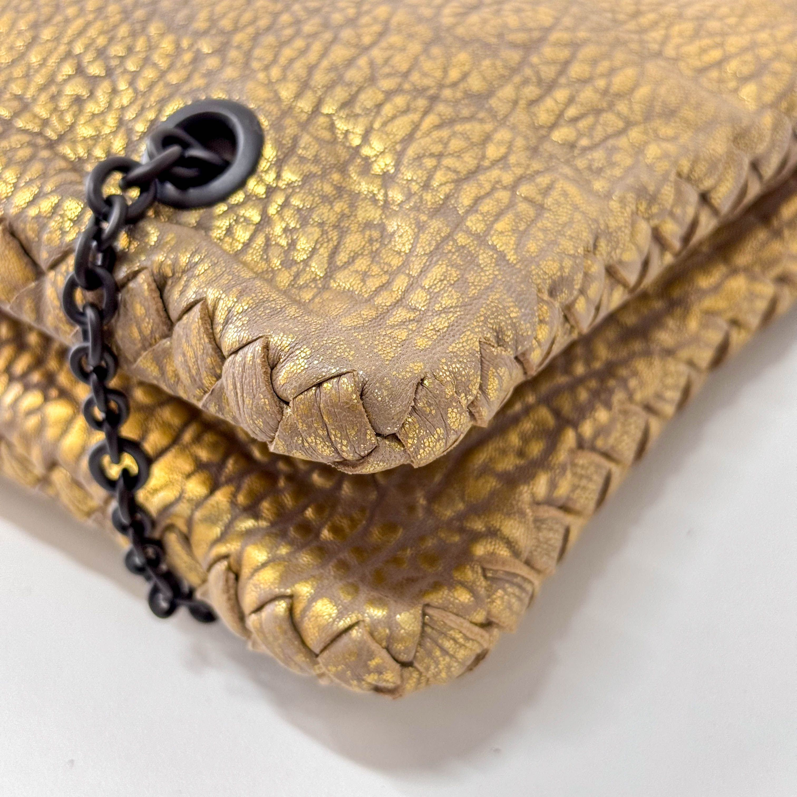 Intrecciato Gold Leather Chain Shoulder Bag