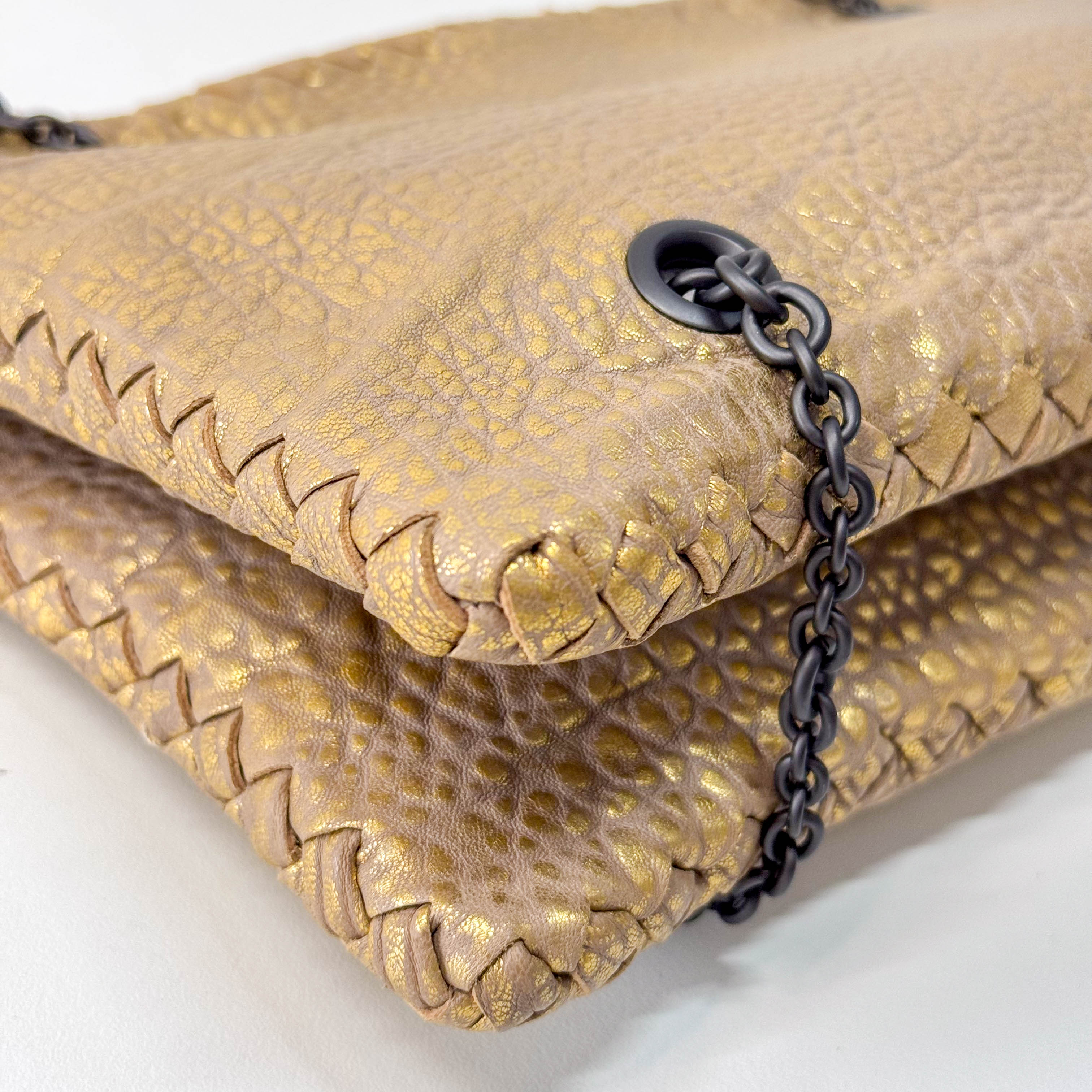 Intrecciato Gold Leather Chain Shoulder Bag