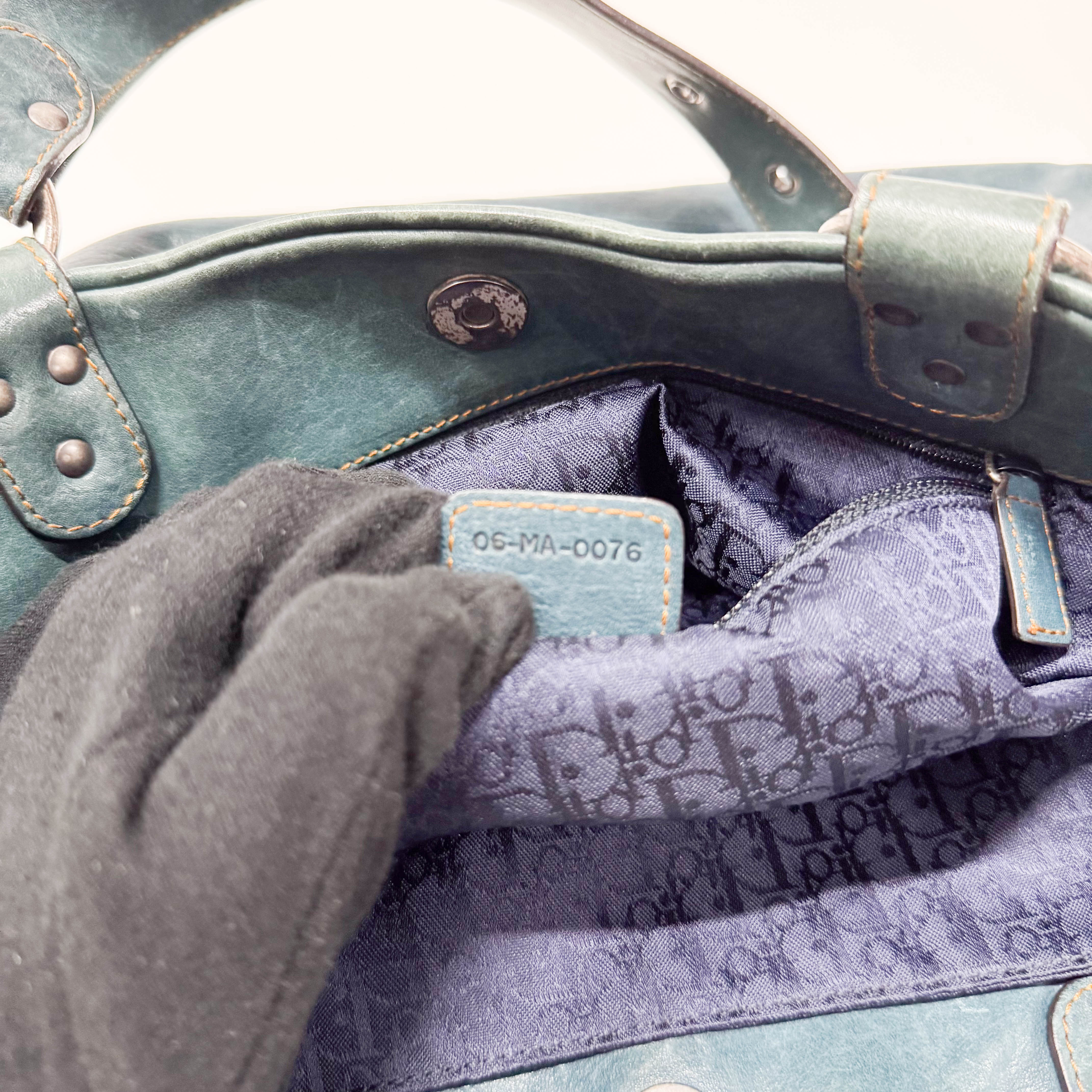 Gaucho Green Calfskin Leather Shoulder Bag