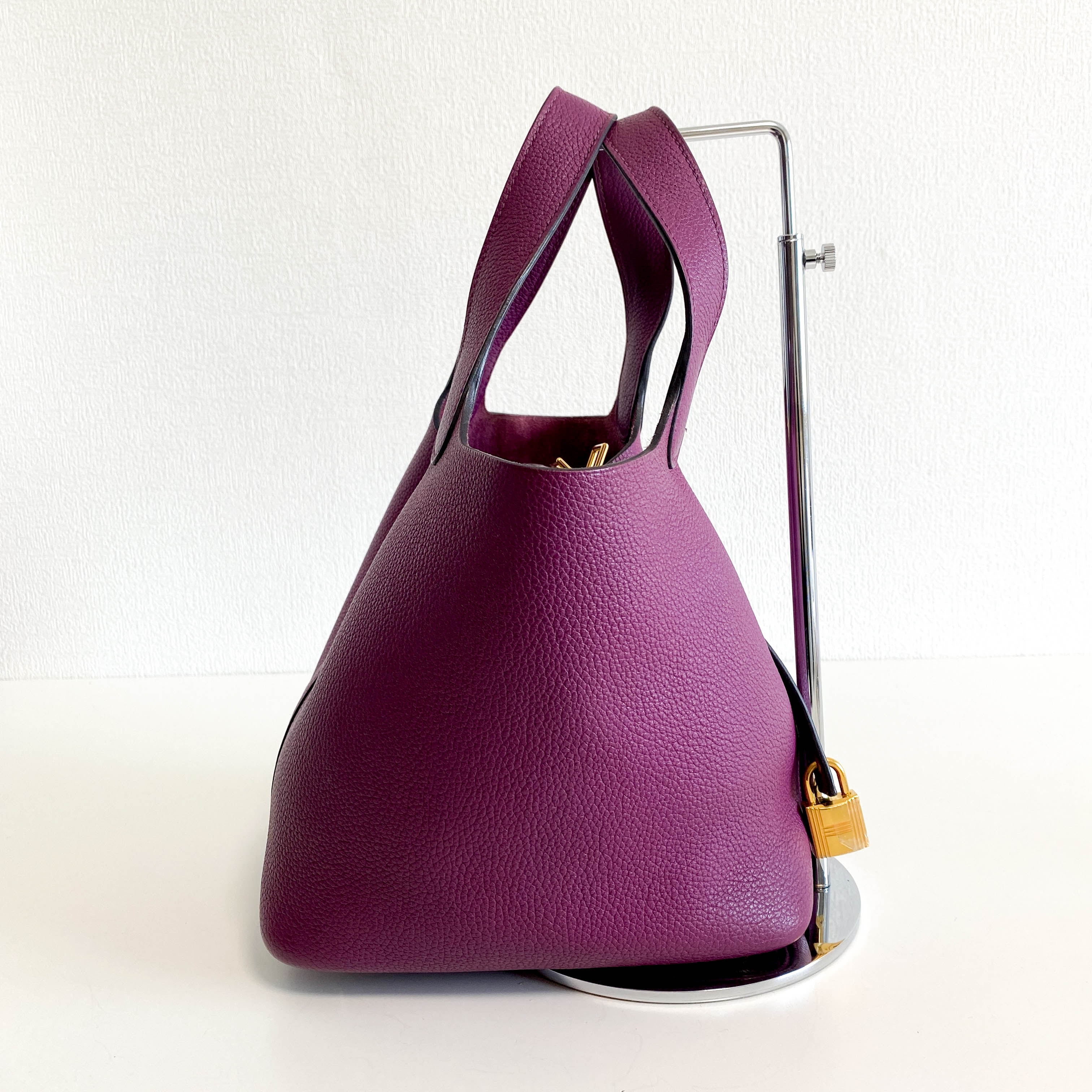 Picotin Lock PM Purple Taurillon Maulice Leather / Gold Hardware
