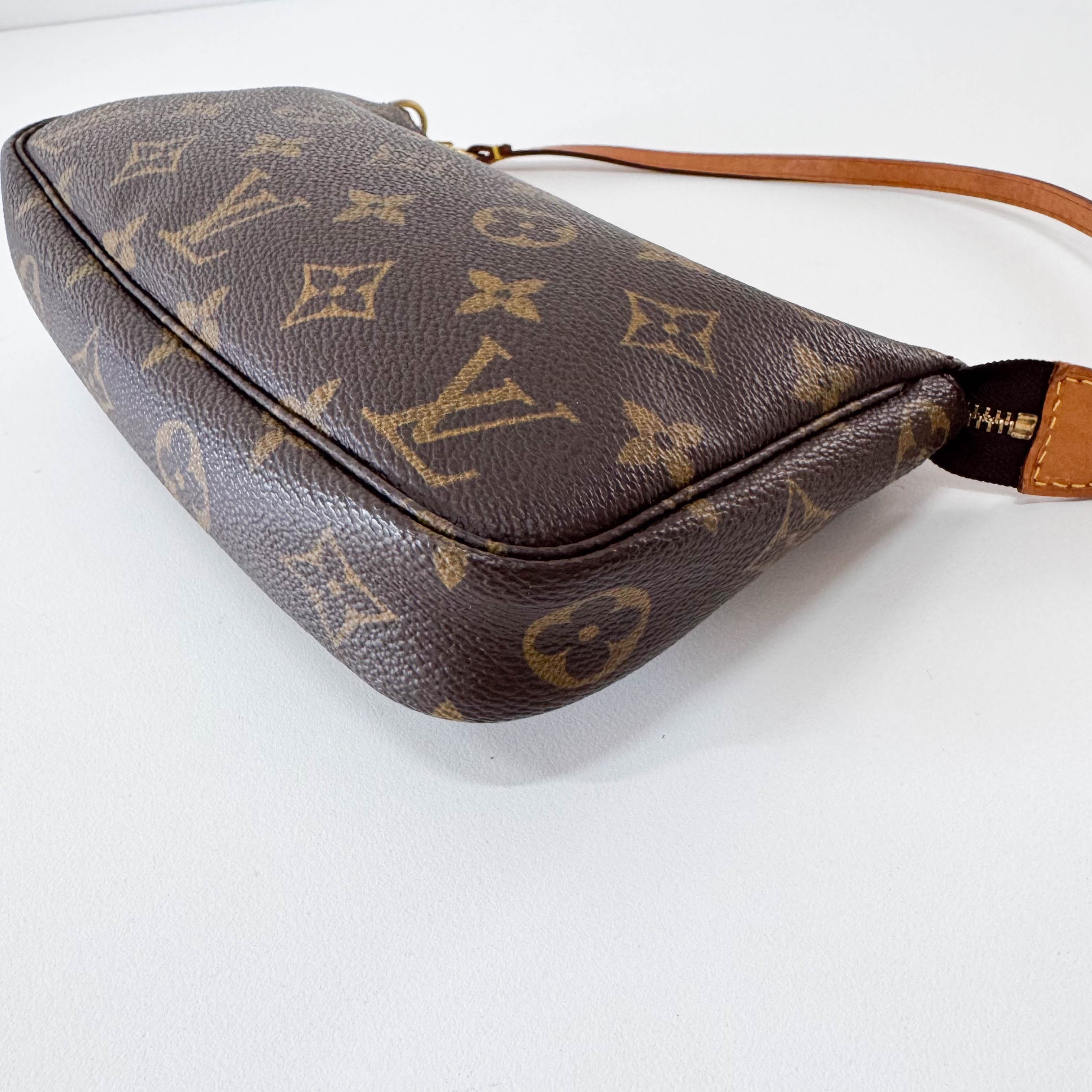 Monogram Pochette Accesoire Shoulder Bag