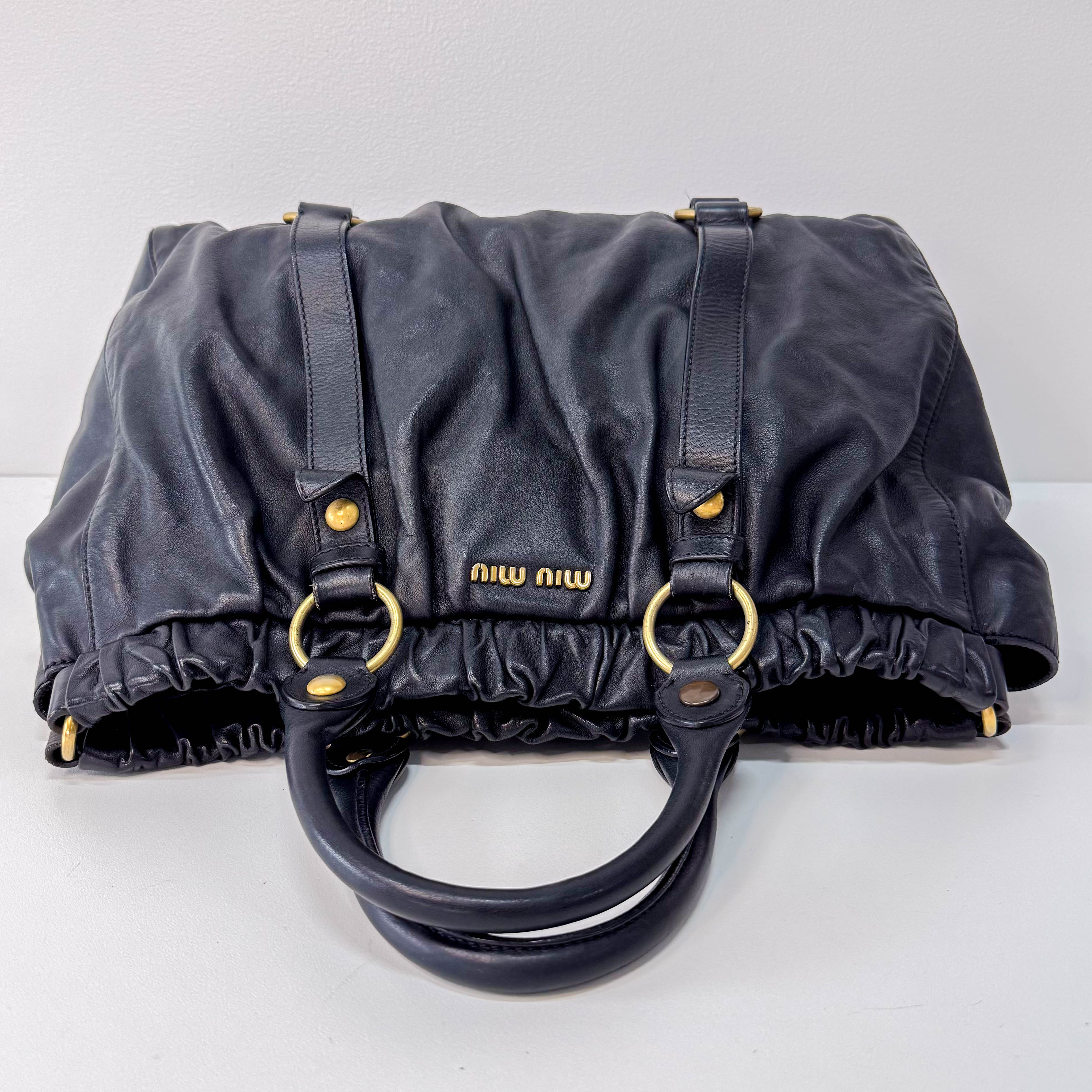 Matelassé Black Leather Shoulder Bag