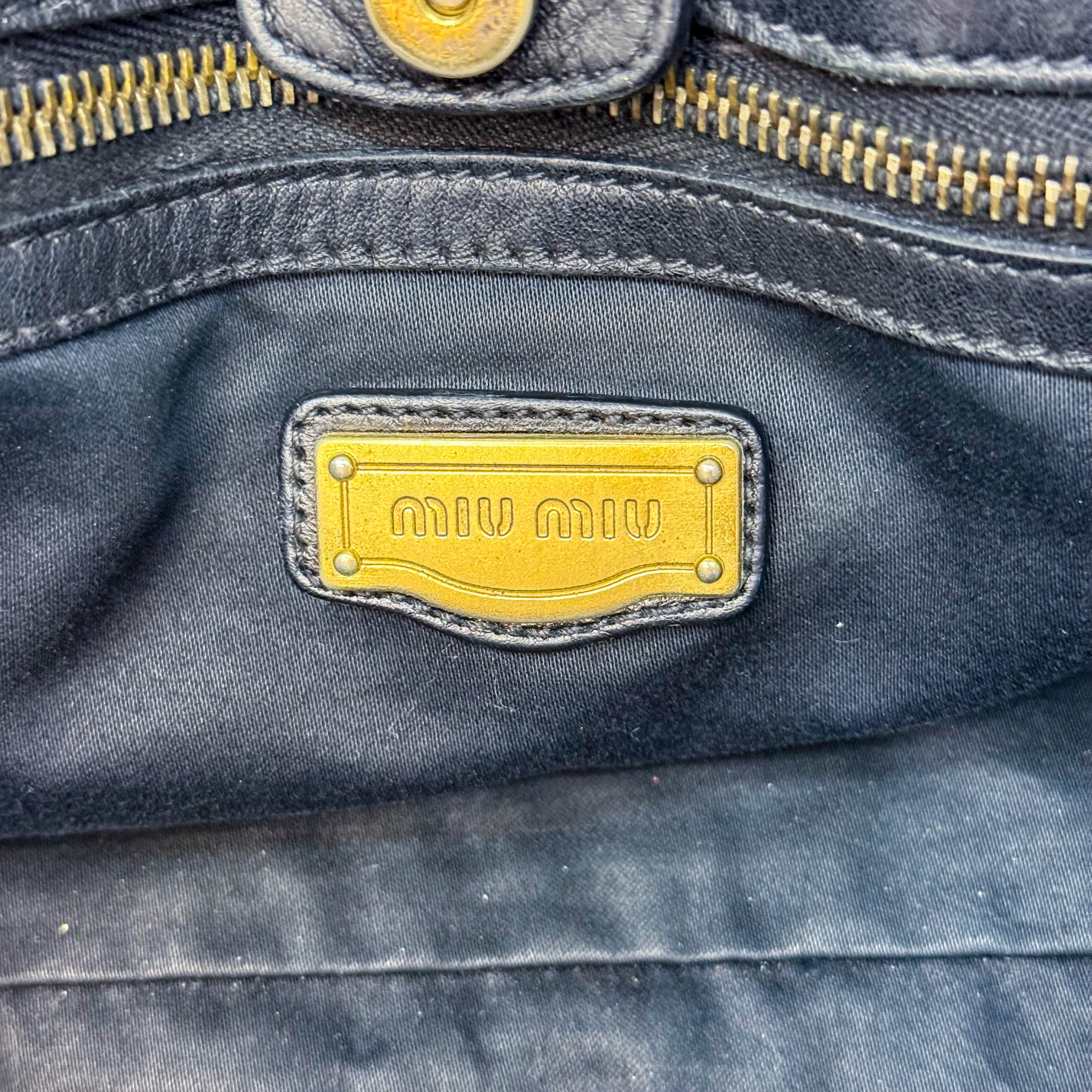 Matelassé Black Leather Shoulder Bag