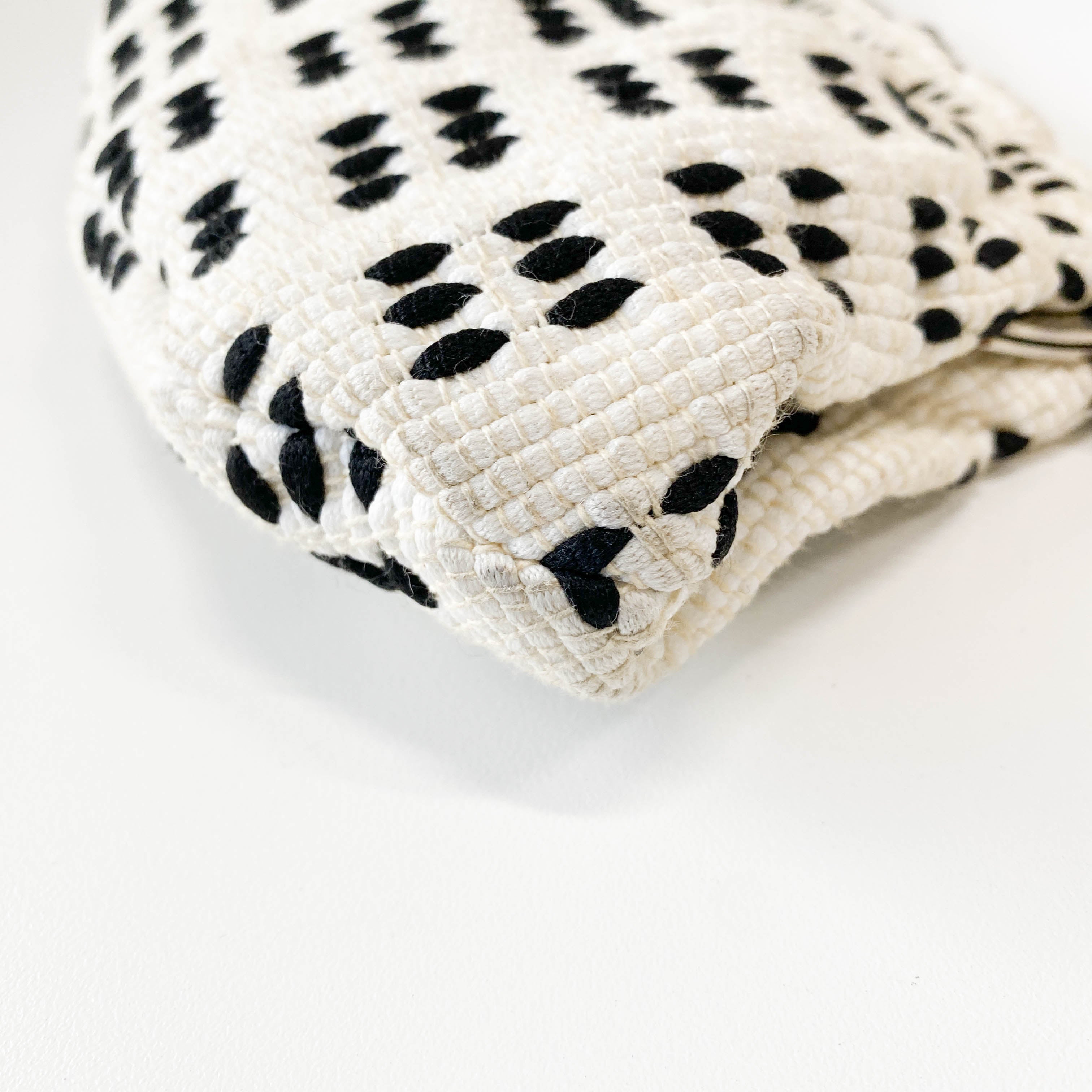 Black and White Kiss Lock Purse