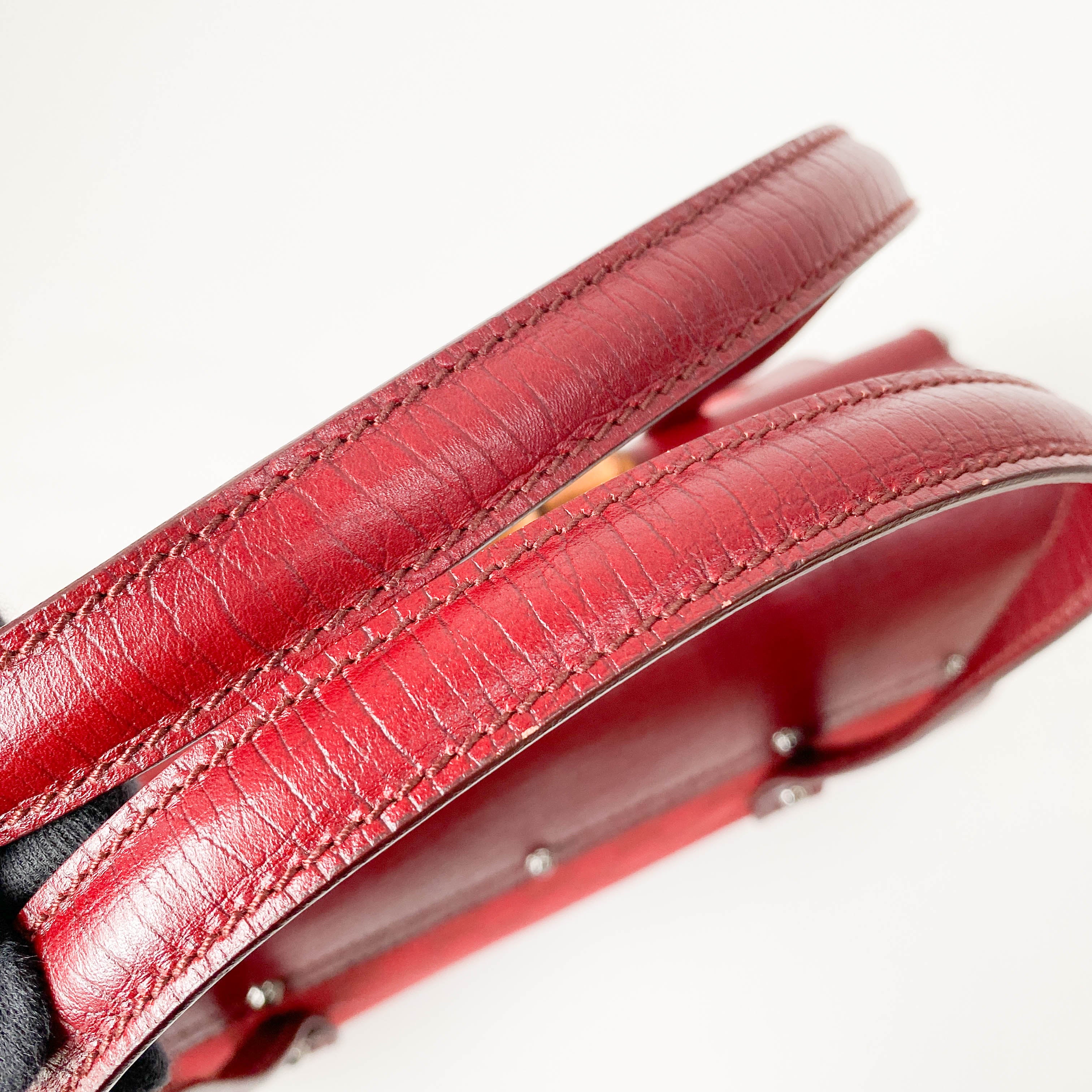 Bamboo GG Canvas & Leather Red Shoulder Bag