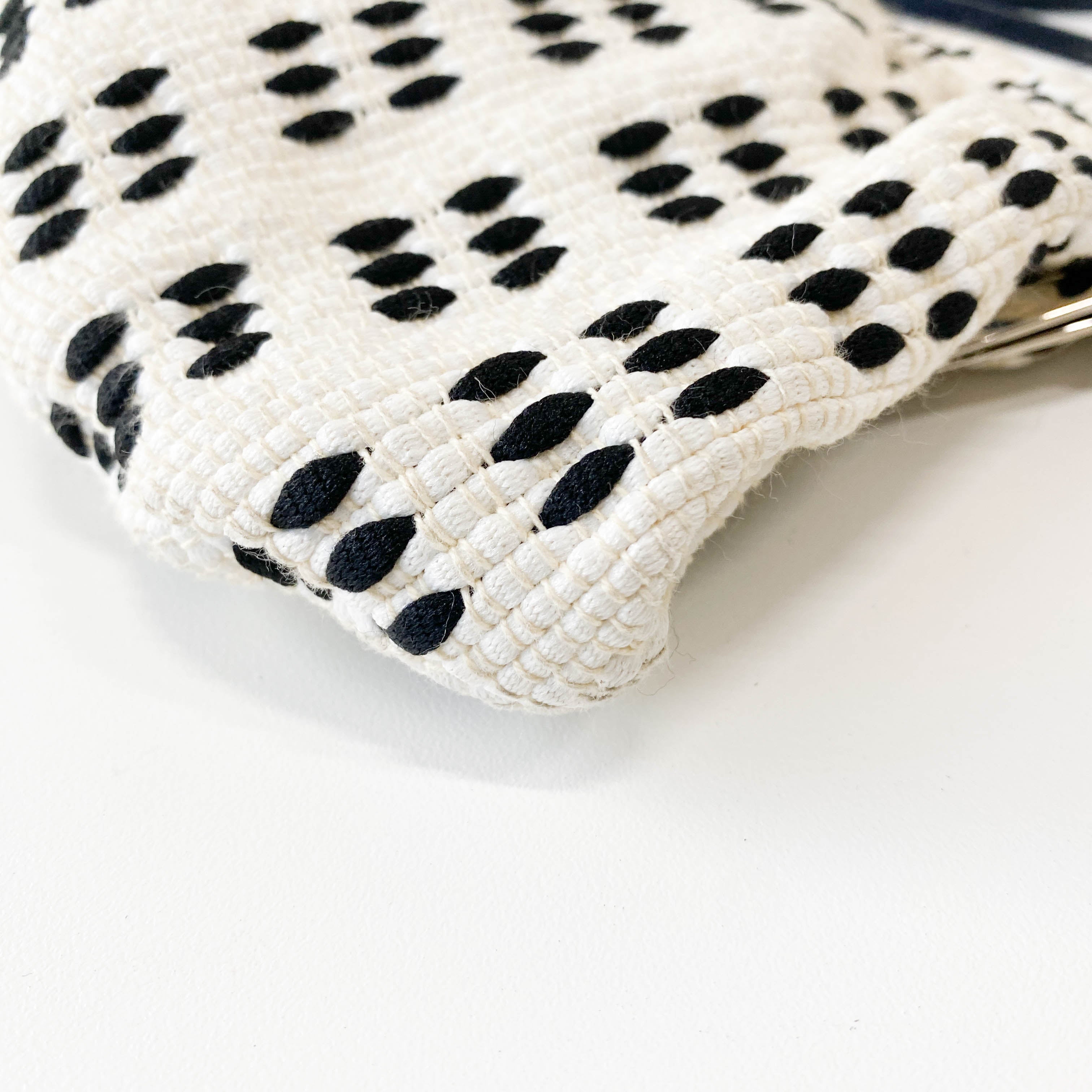 Black and White Kiss Lock Purse