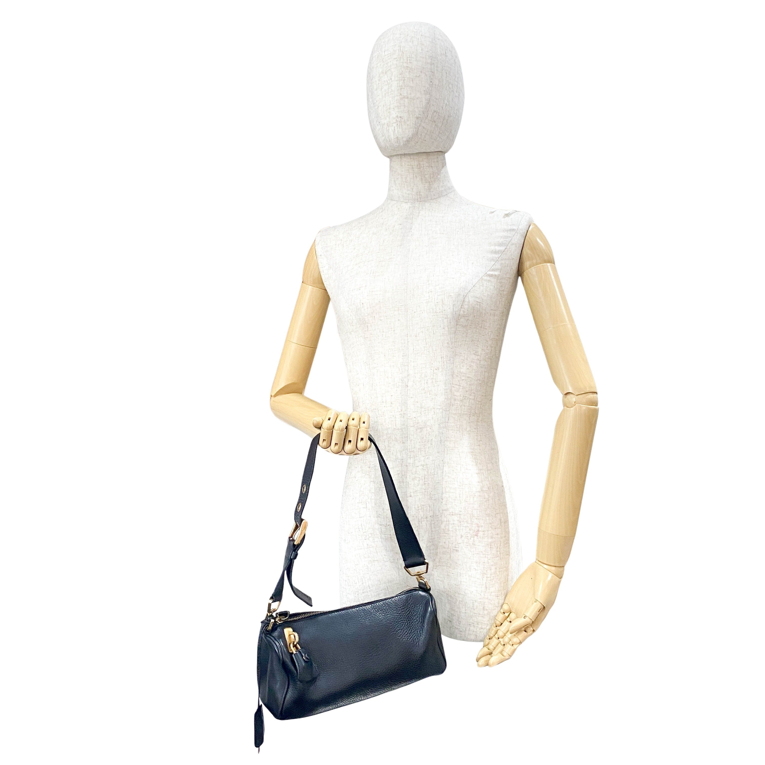 Daino Black Leather Shoulder Bag