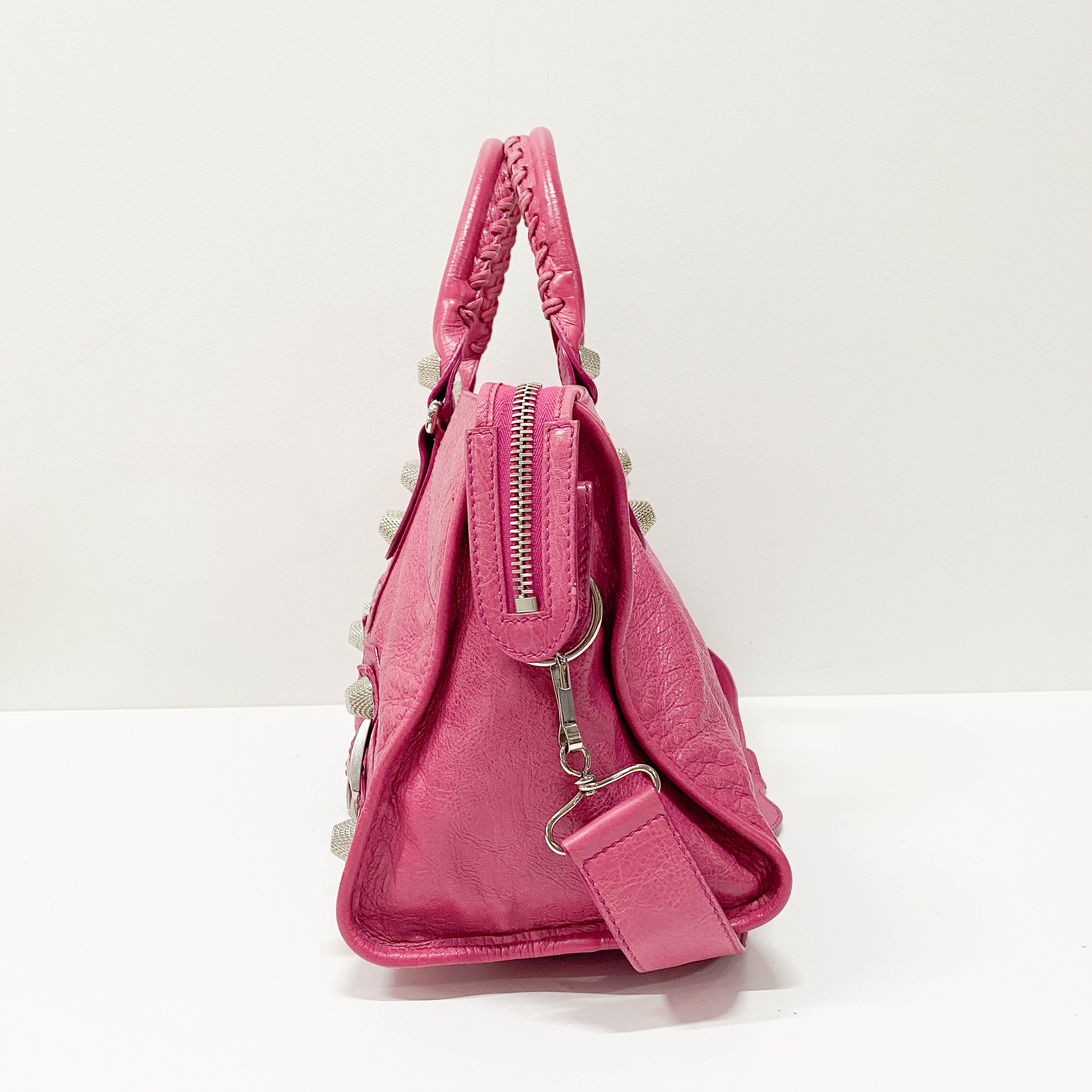 The City Pink Leather Shoulder Bag