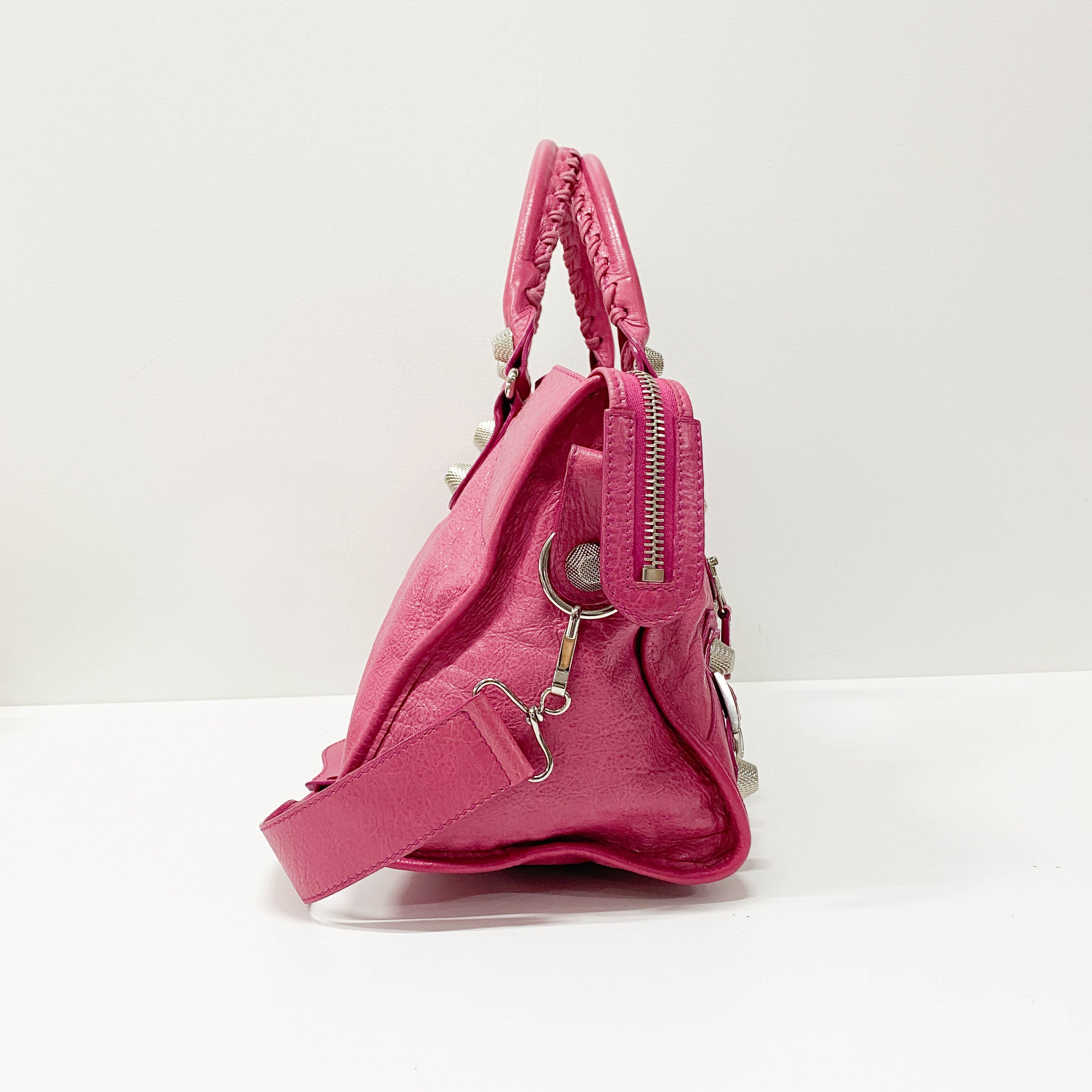 The City Pink Leather Shoulder Bag