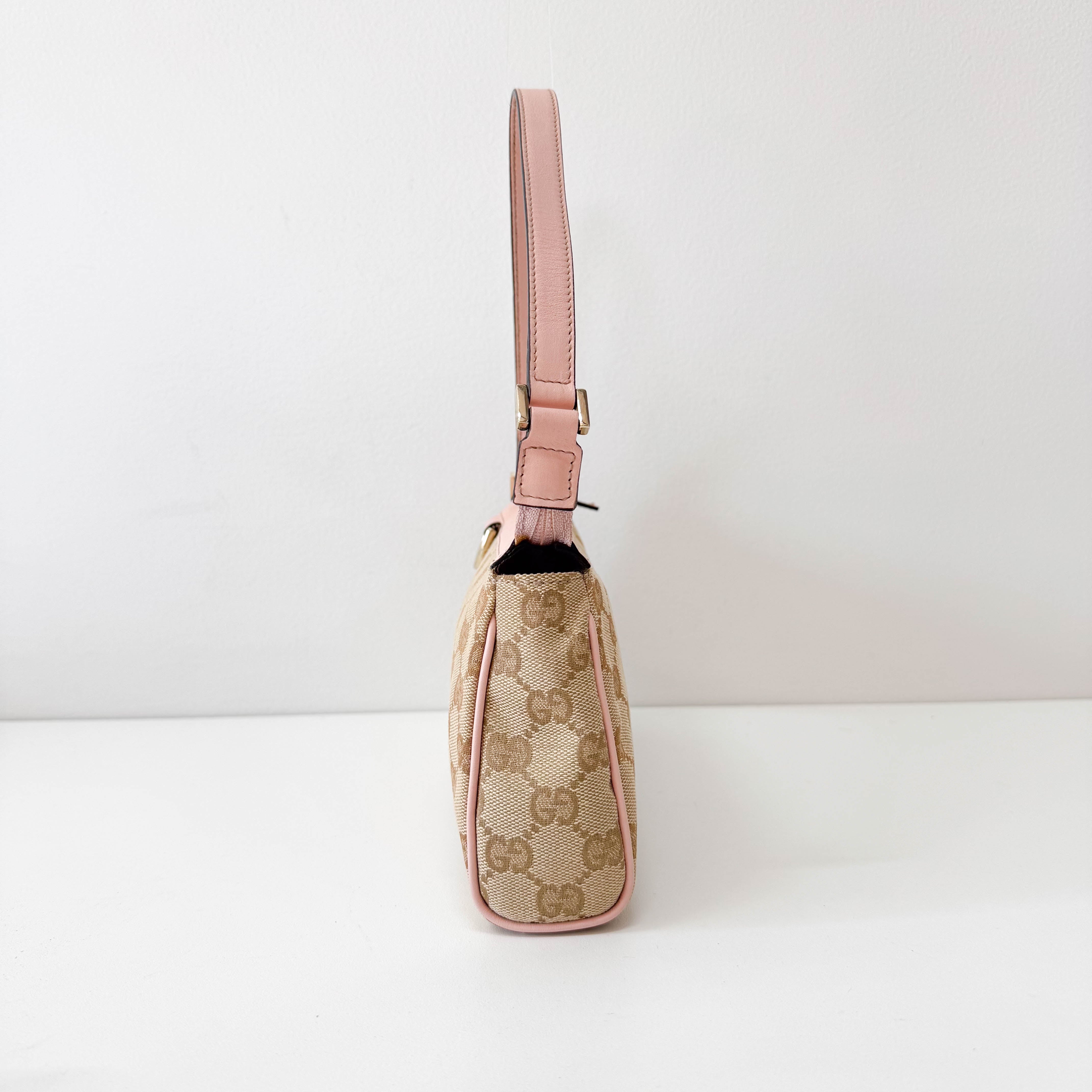 GG Canvas Shoulder Bag