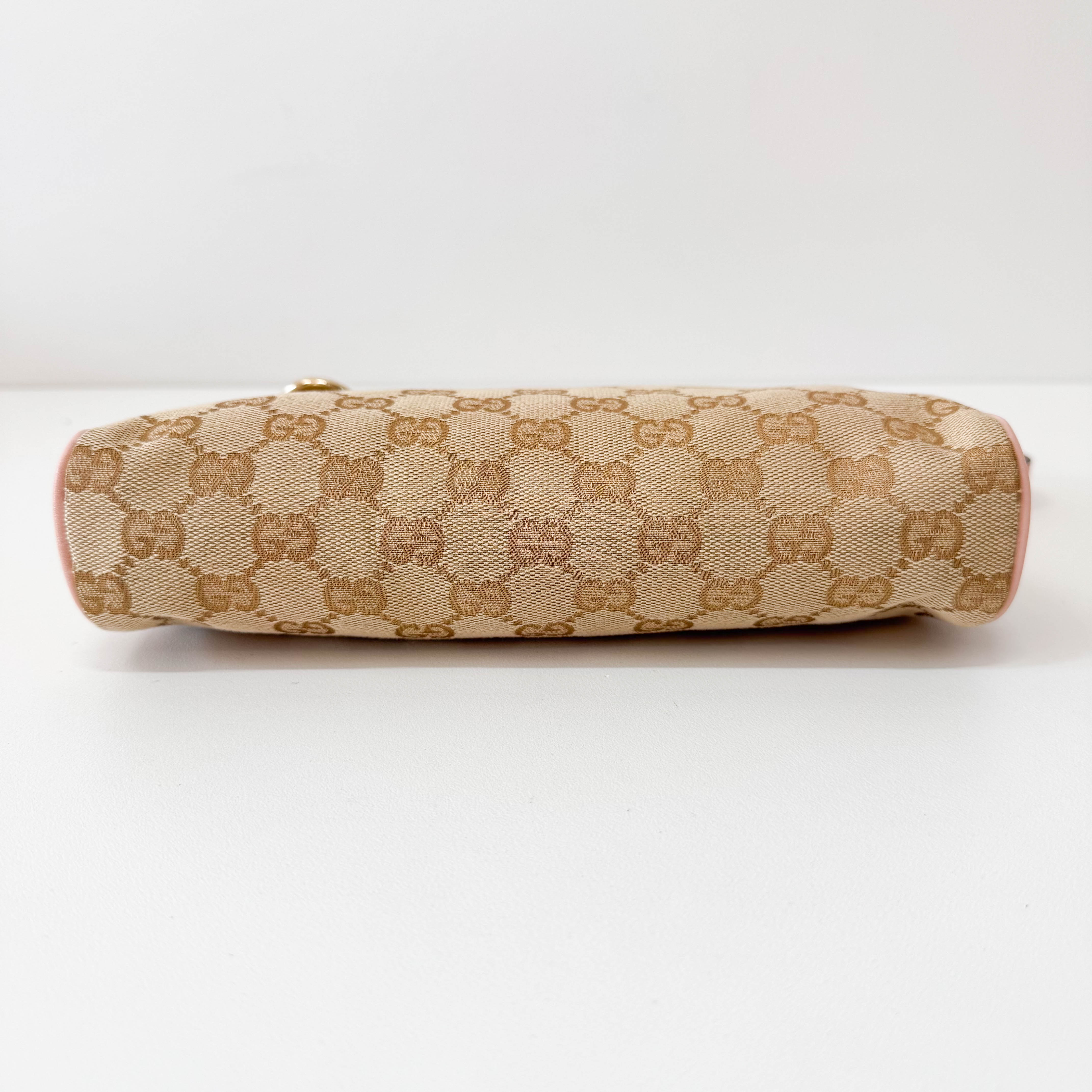 GG Canvas Shoulder Bag