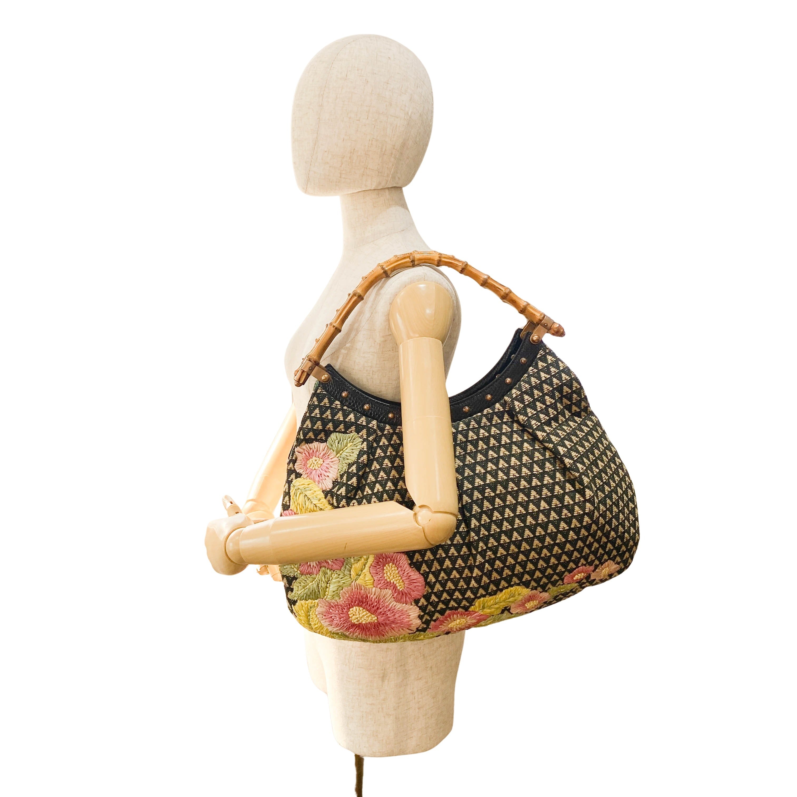 Bamboo Raffia Flower Embroidered Shoulder Bag