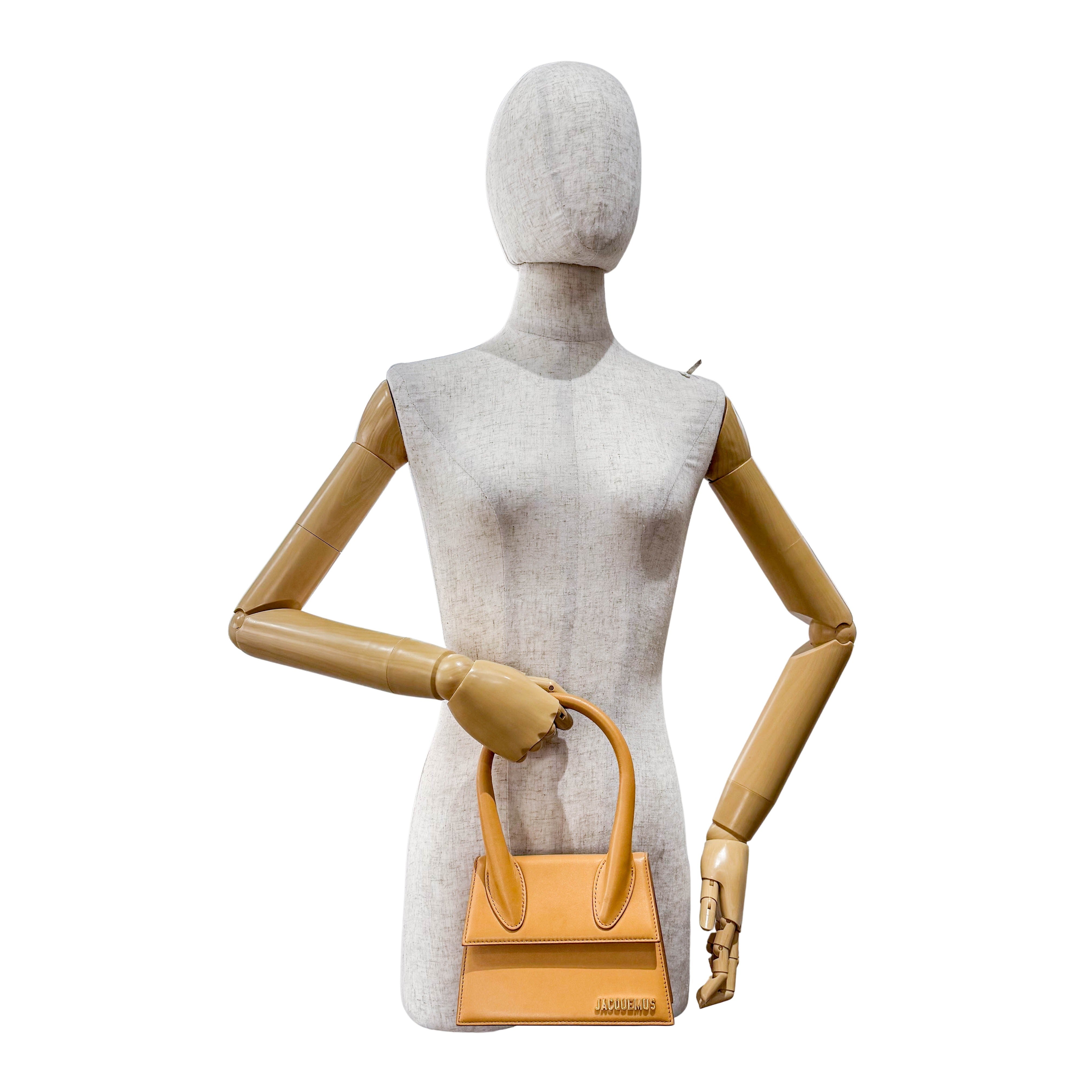 Le Chiquito Handle Bag