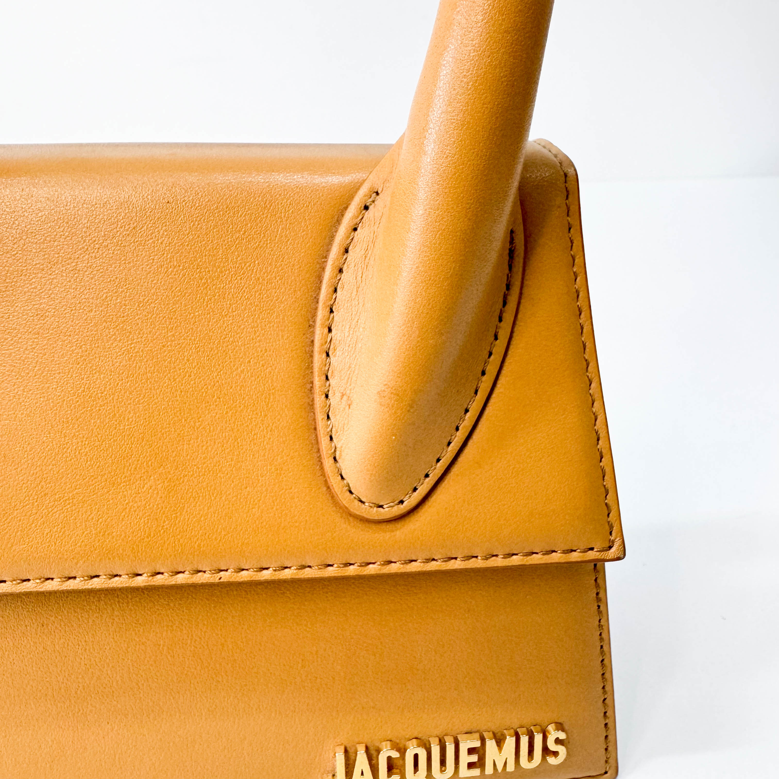 Le Chiquito Handle Bag