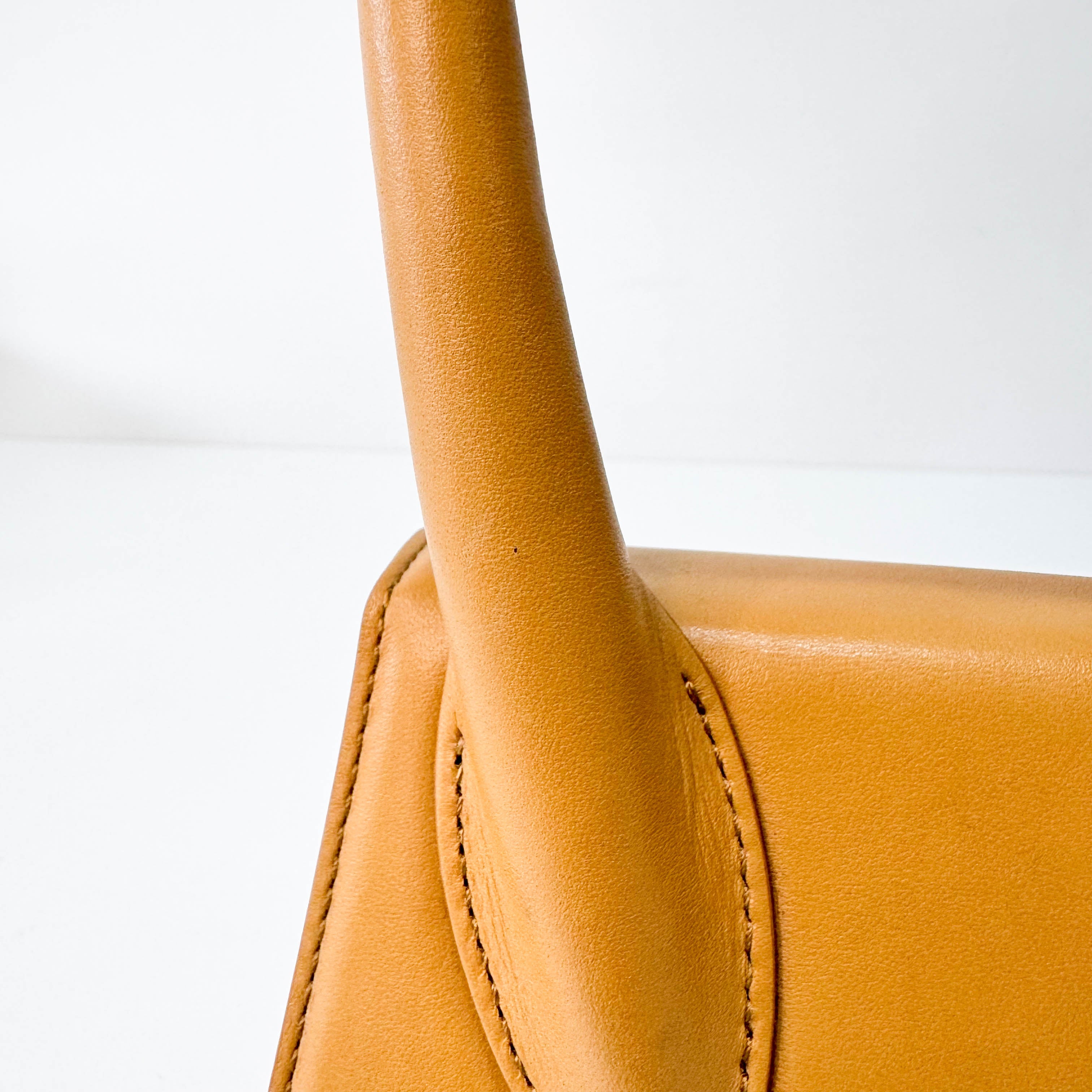 Le Chiquito Handle Bag