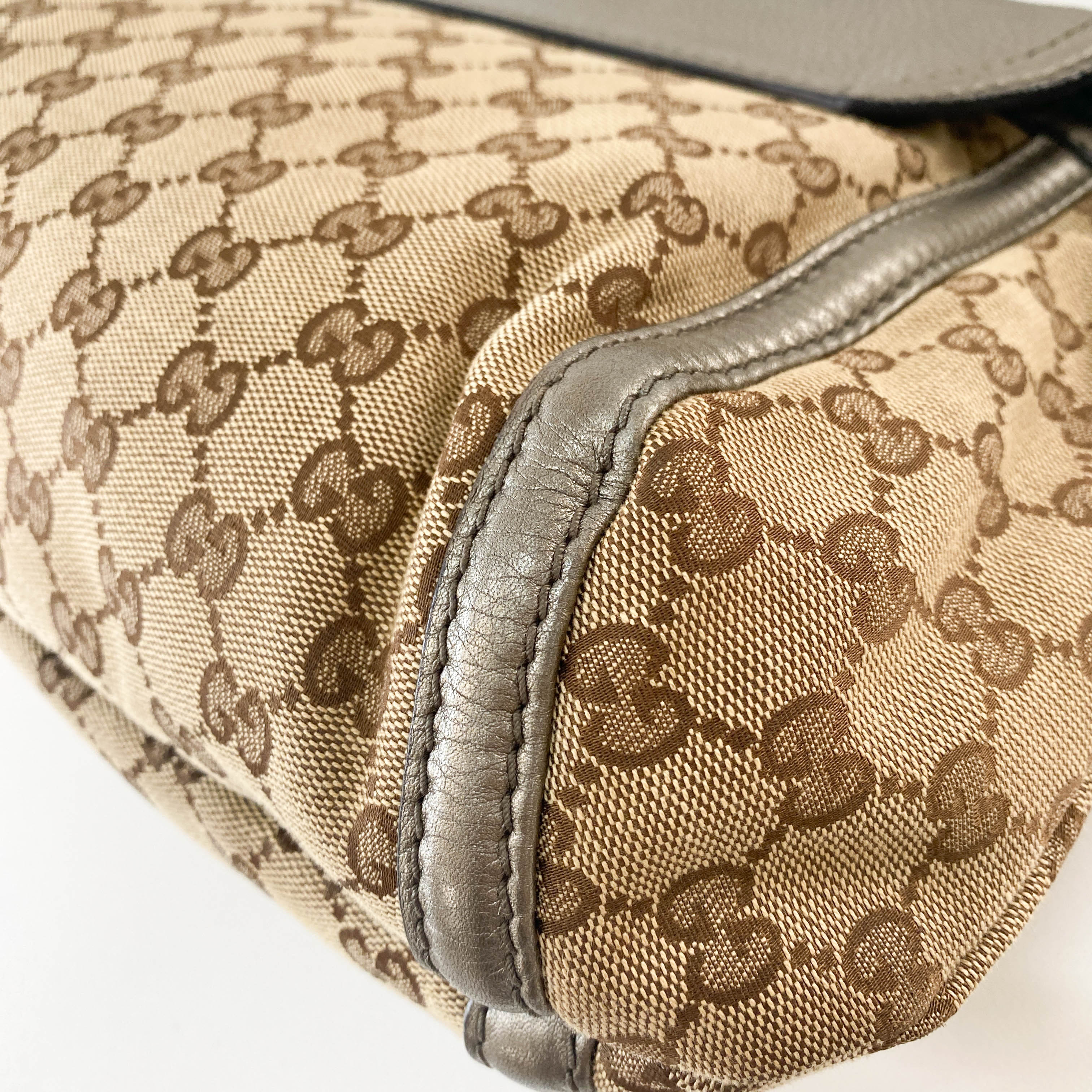 Brown GG Canvas Shoulder Bag