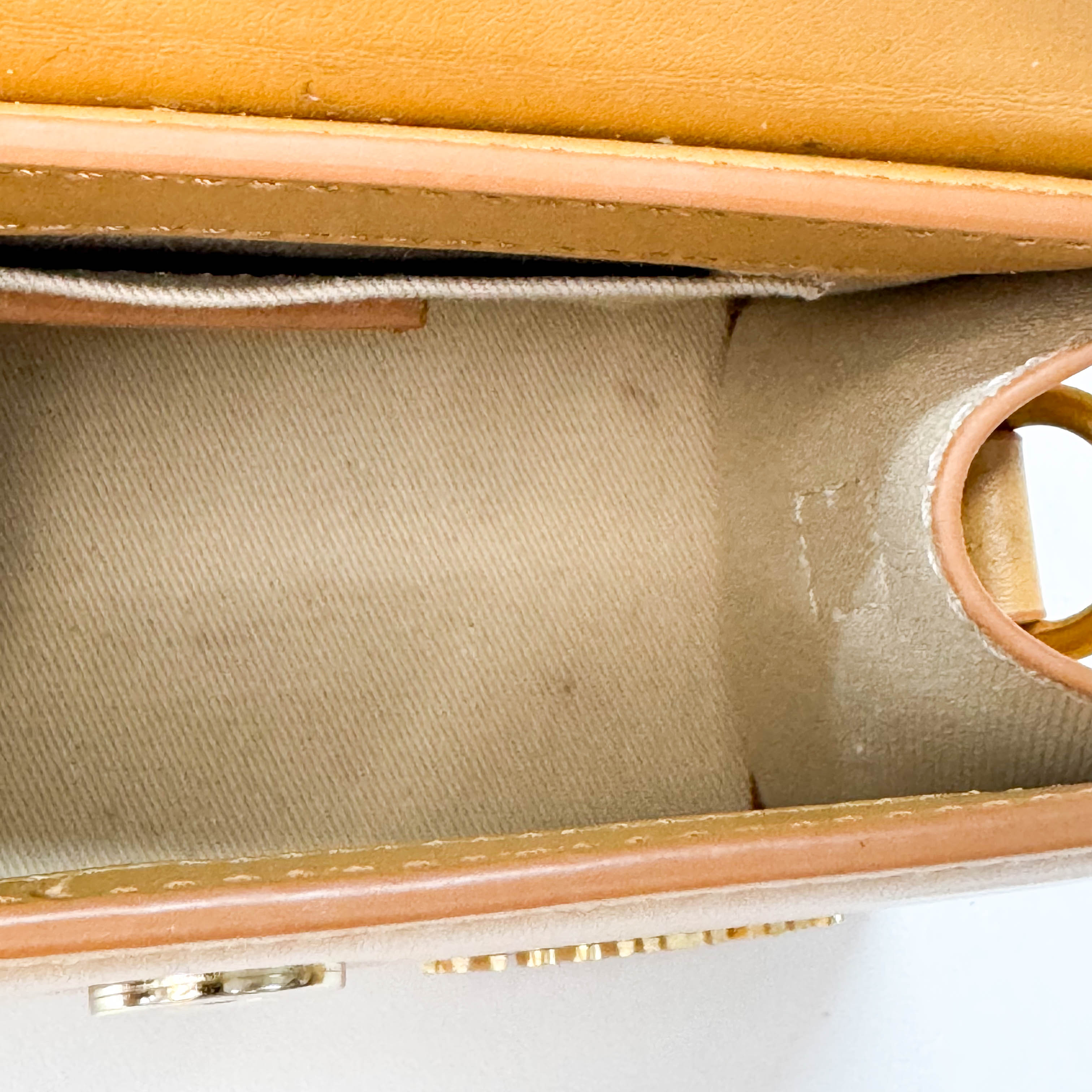 Le Chiquito Handle Bag