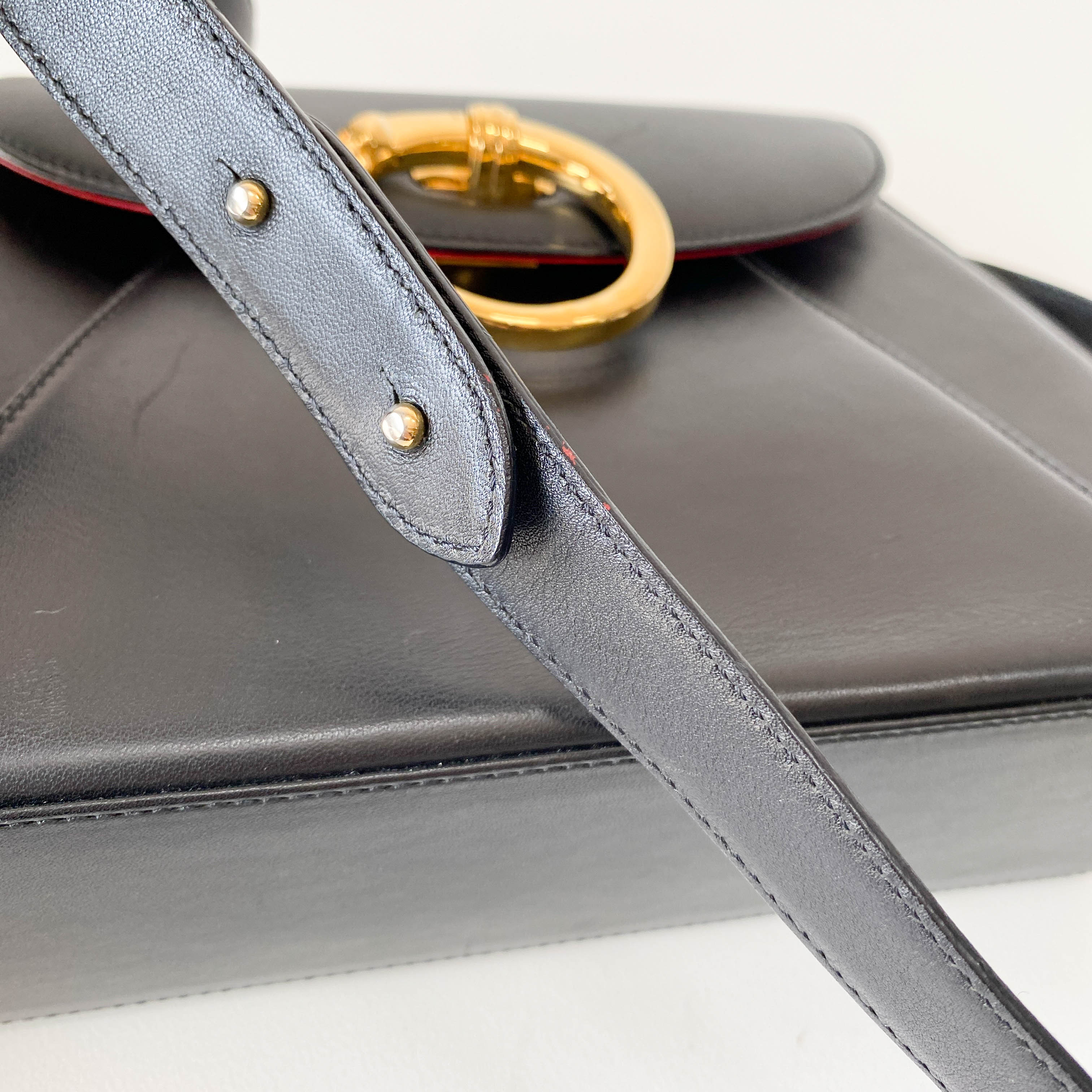 Panthère Black Leather Shoulder Bag