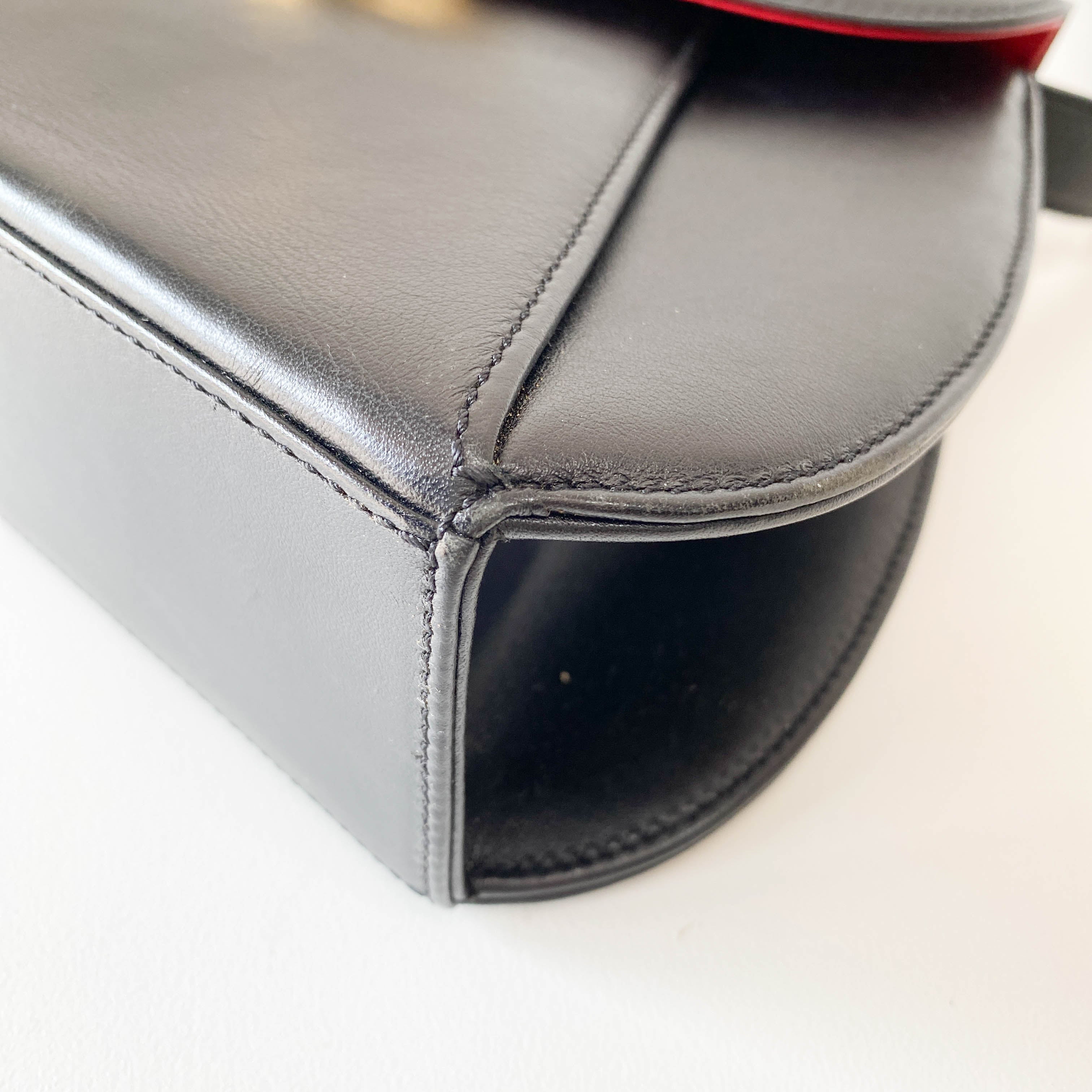 Panthère Black Leather Shoulder Bag