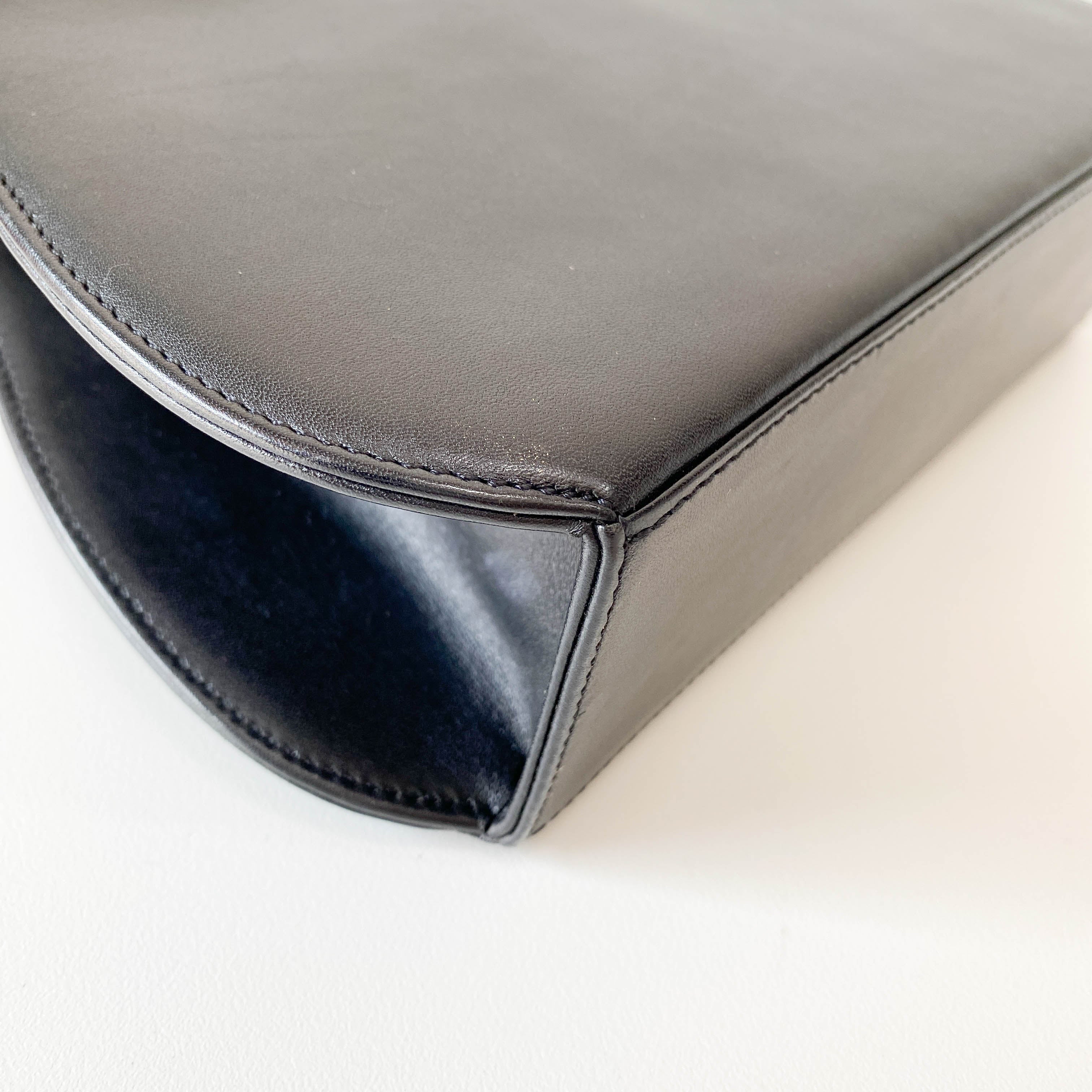 Panthère Black Leather Shoulder Bag