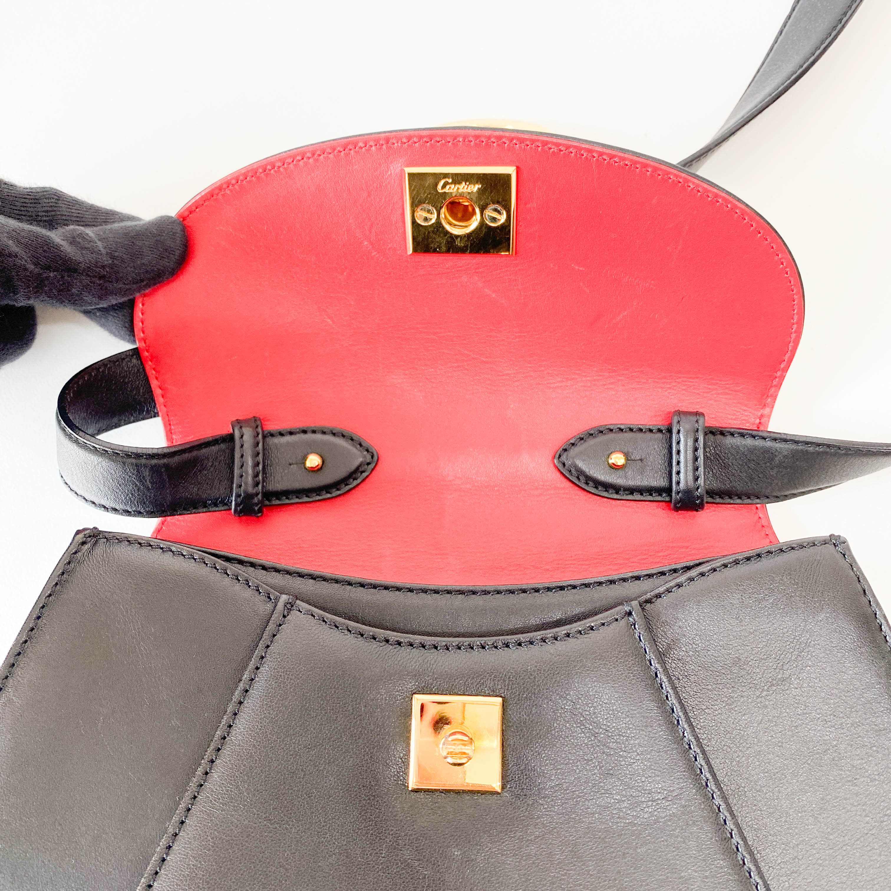 Panthère Black Leather Shoulder Bag
