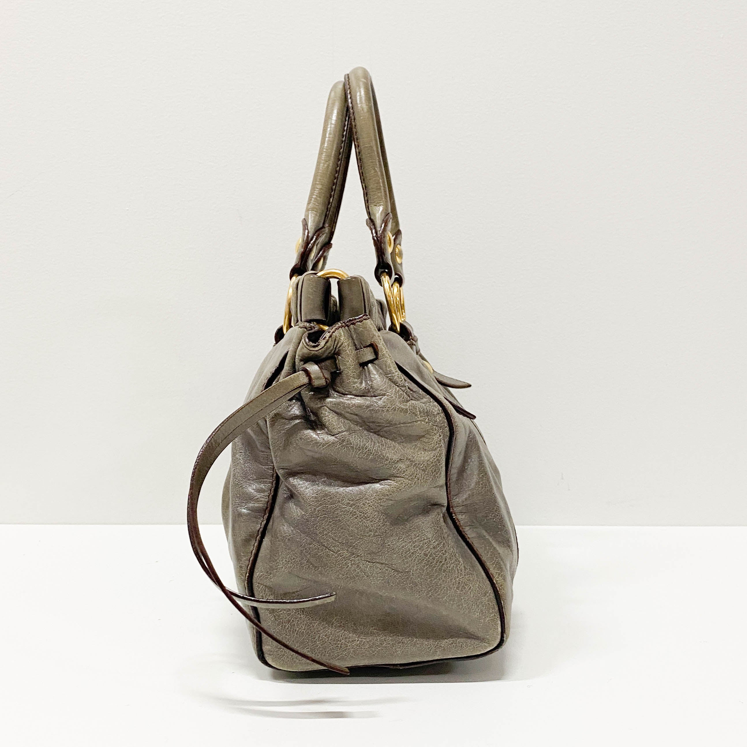 Vitello Grey Leather Bag