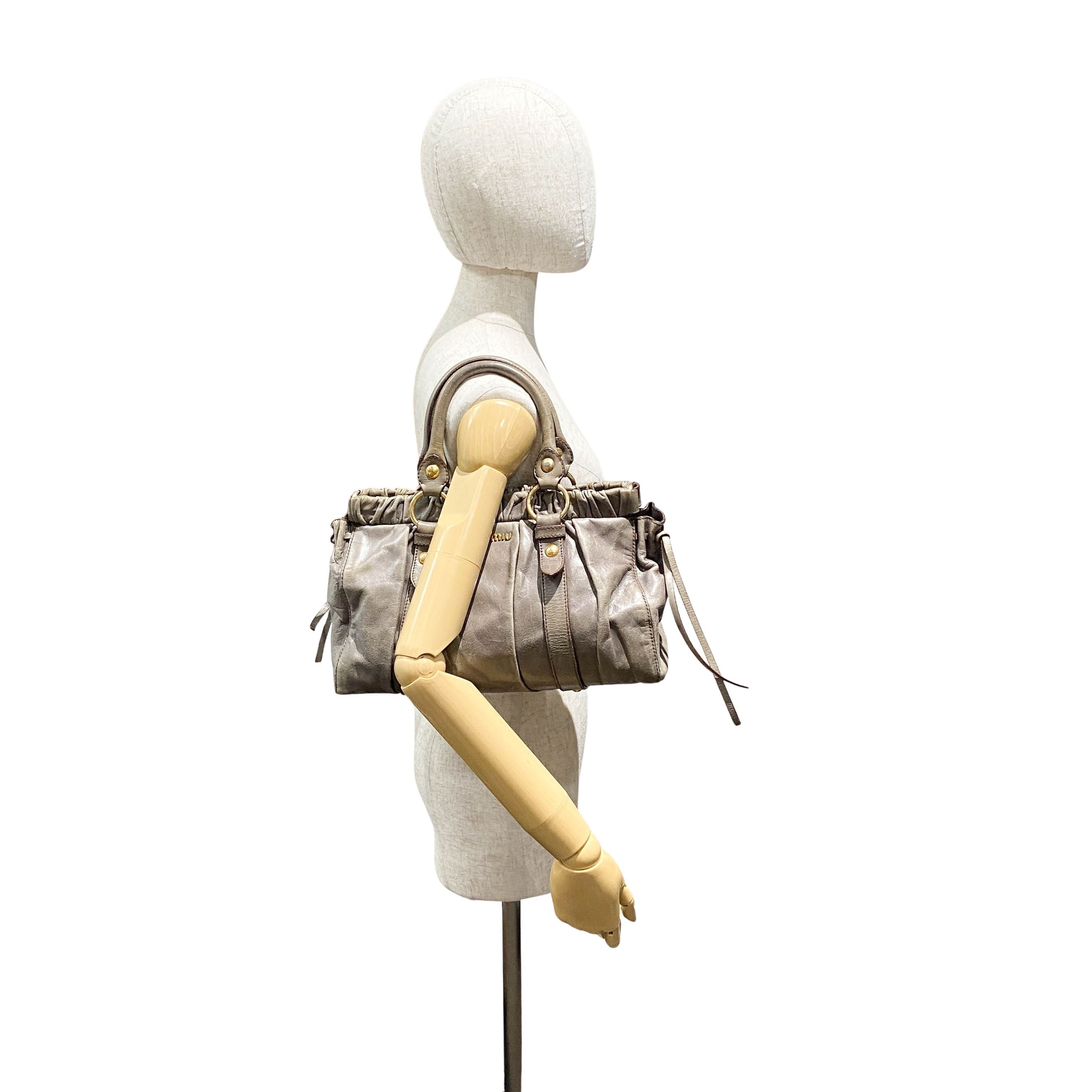 Vitello Grey Leather Bag