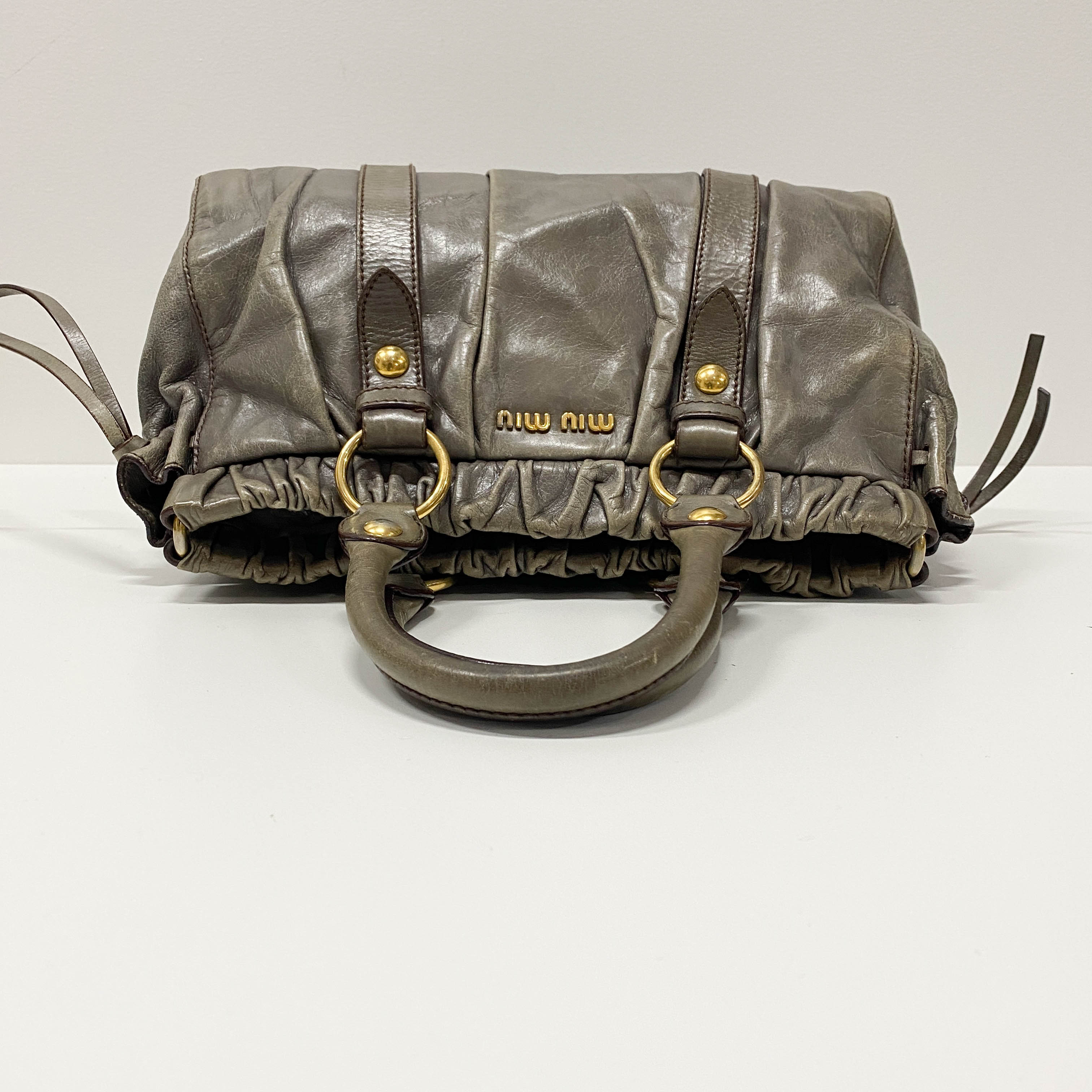 Vitello Grey Leather Bag