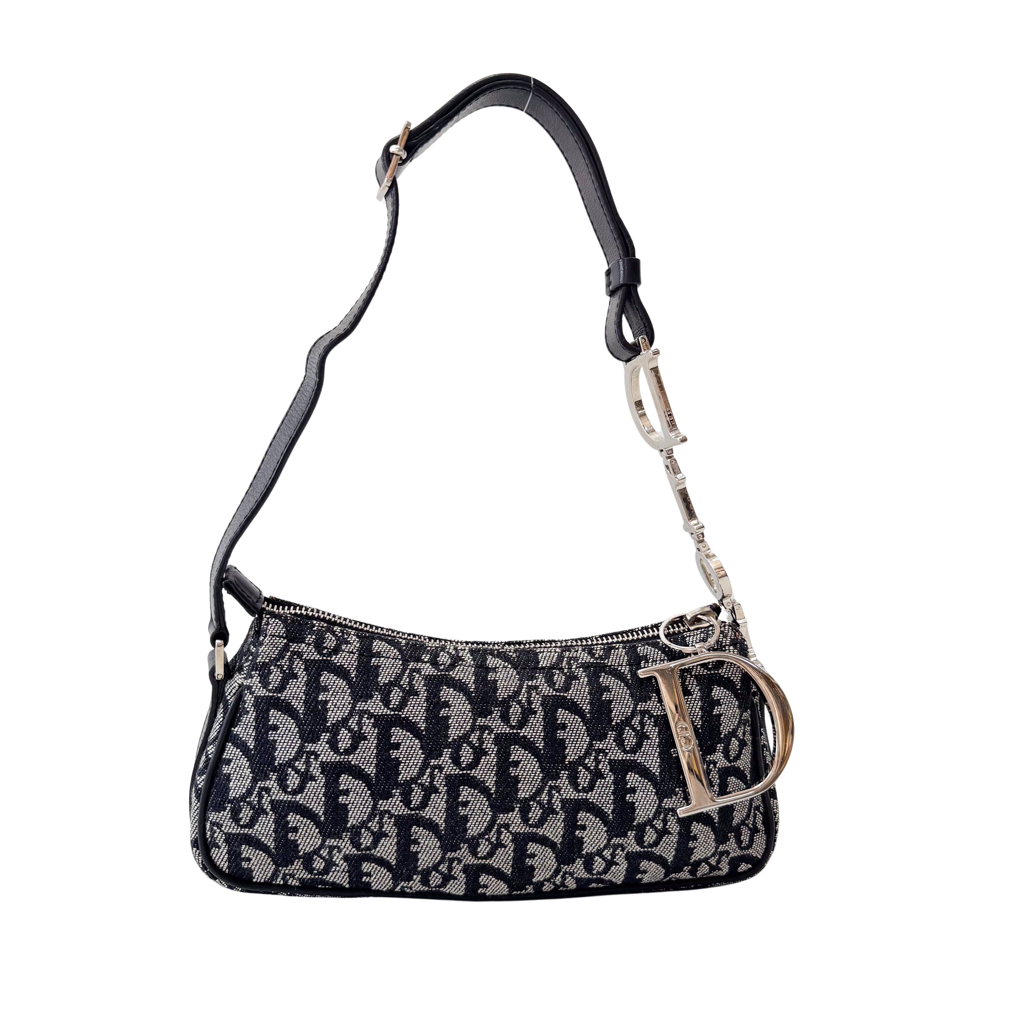Trotter Accesorie Pouch Shoulder Bag