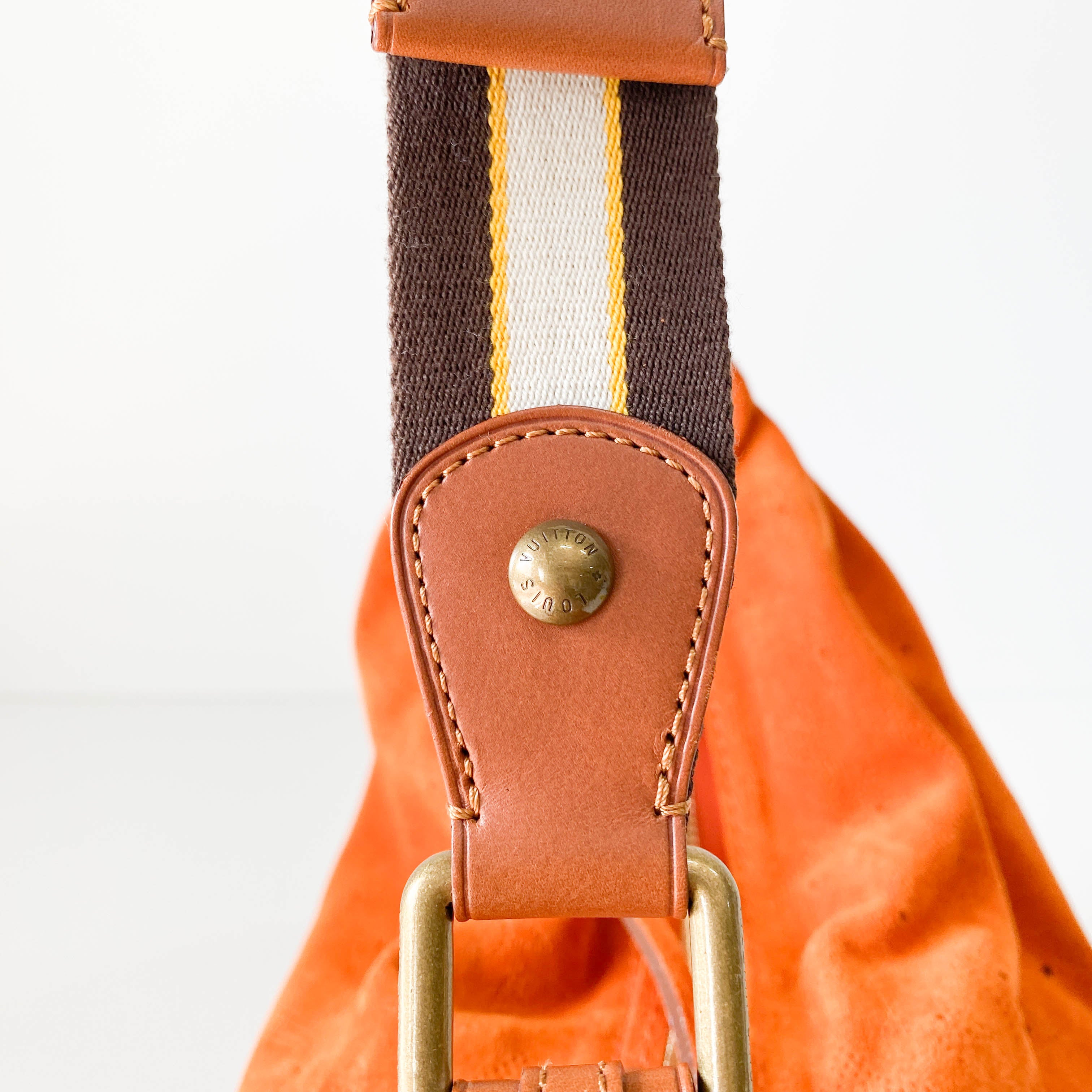 LOUIS VUITTON Orange Suede Onatah – HIVE PRELOVED