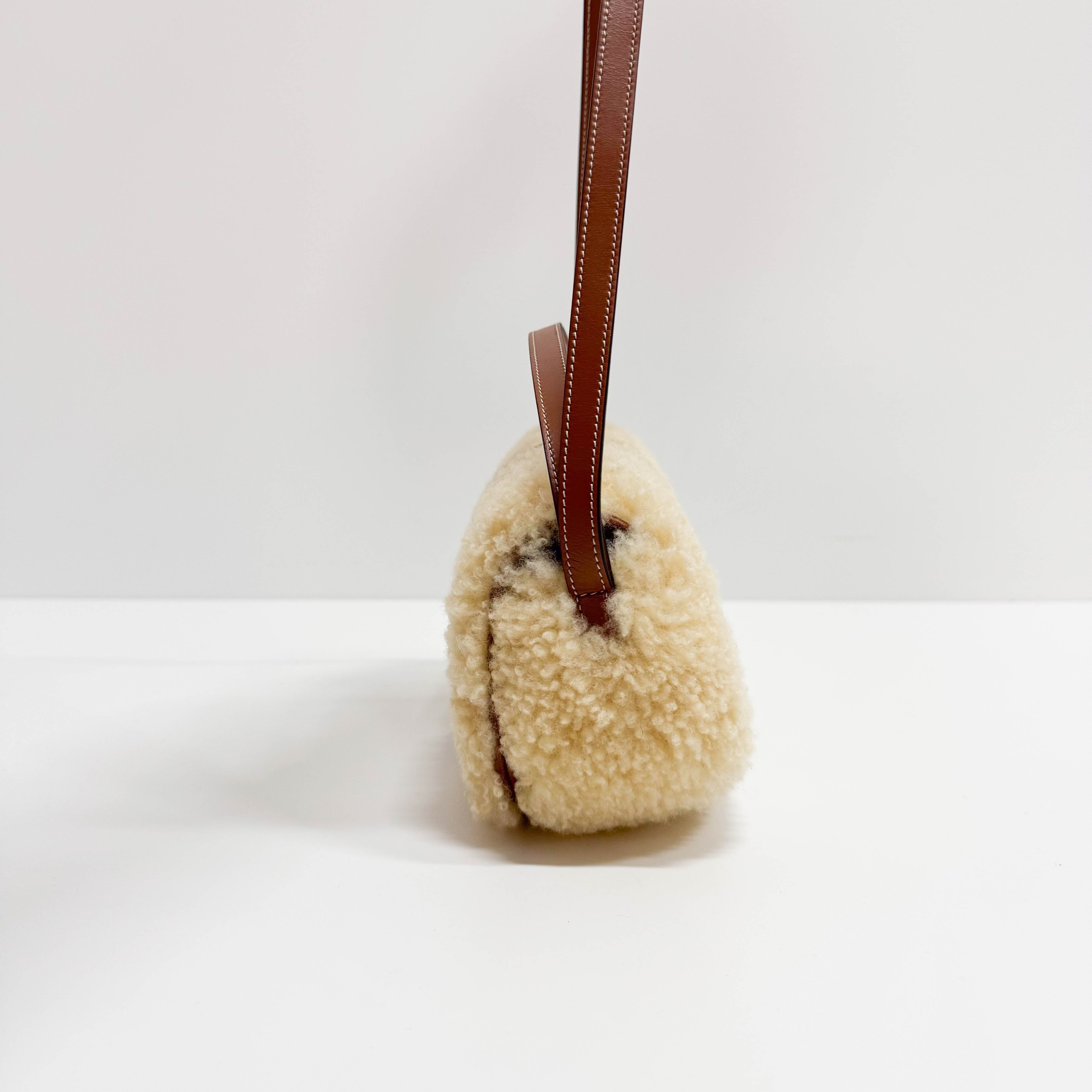 Tabou Beige Clutch On Strap In Shearling And Calfskin