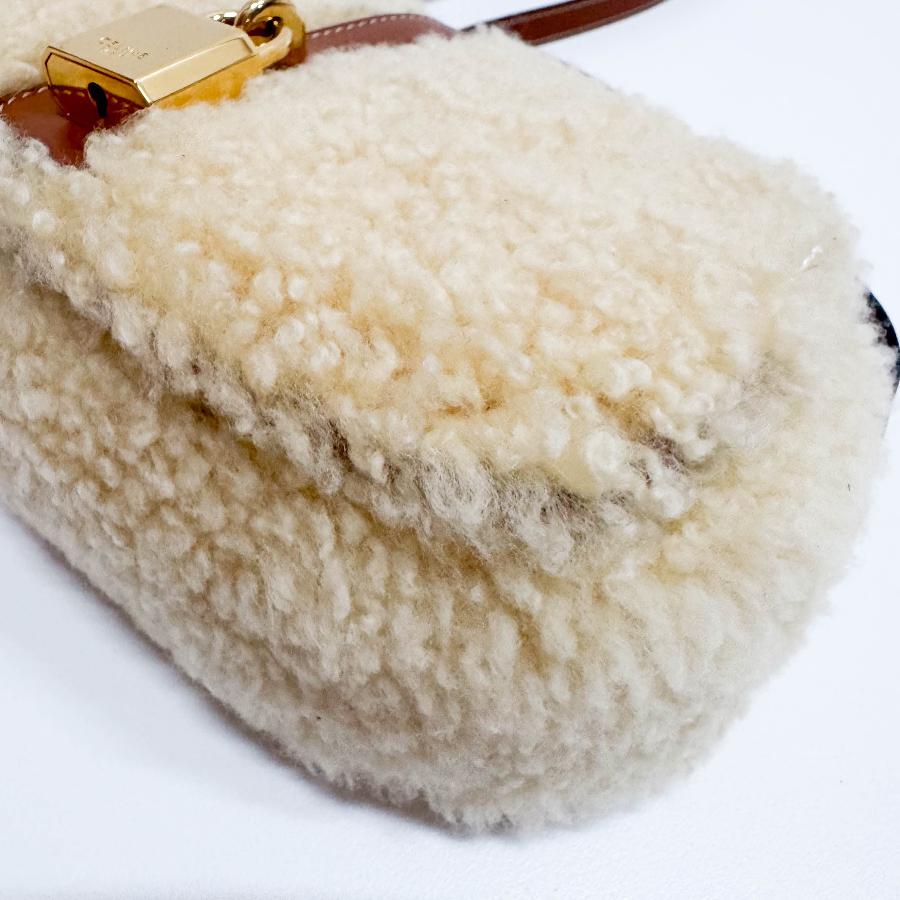 Tabou Beige Clutch On Strap In Shearling And Calfskin