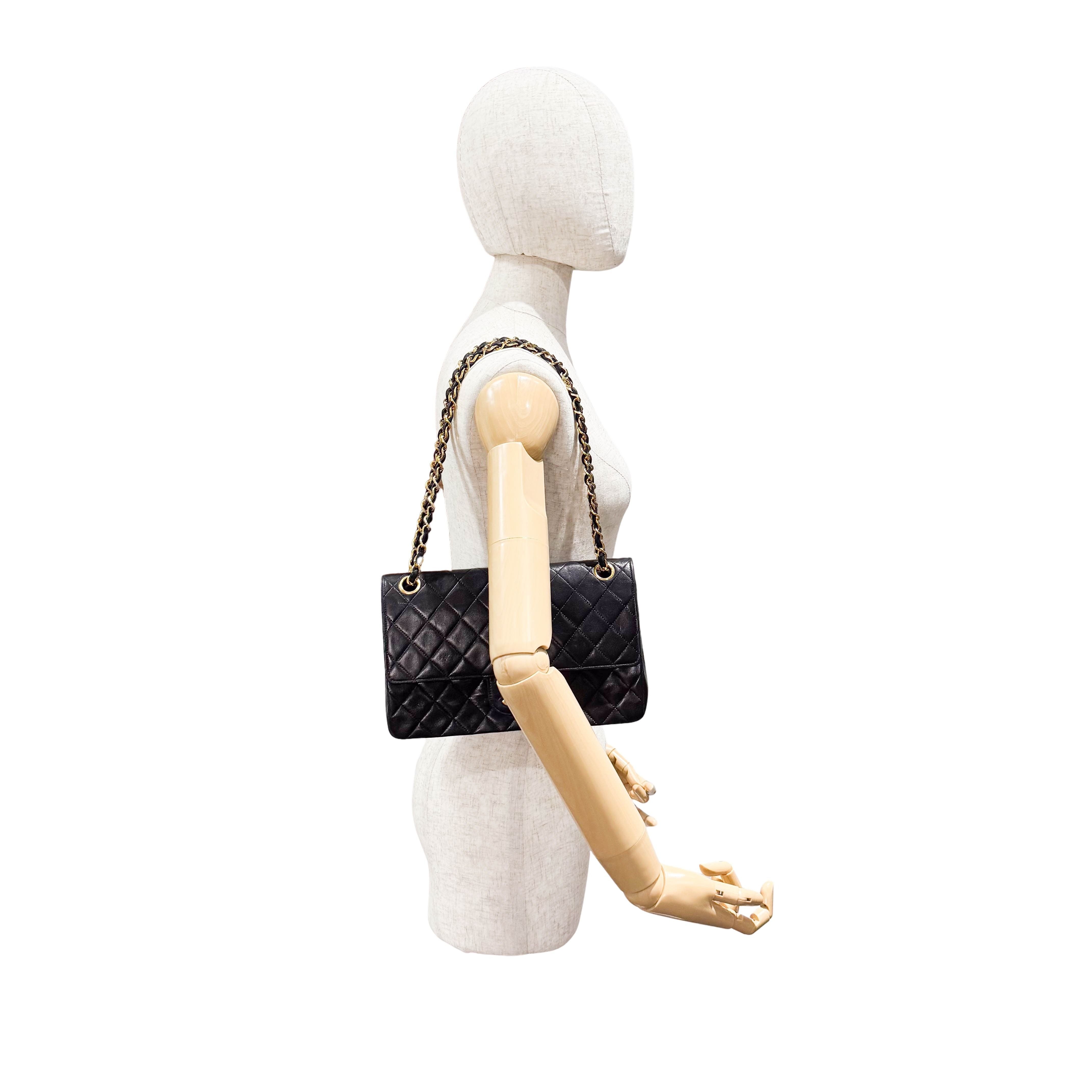 Matelassé Black Lambskin Leather Crossbody Bag