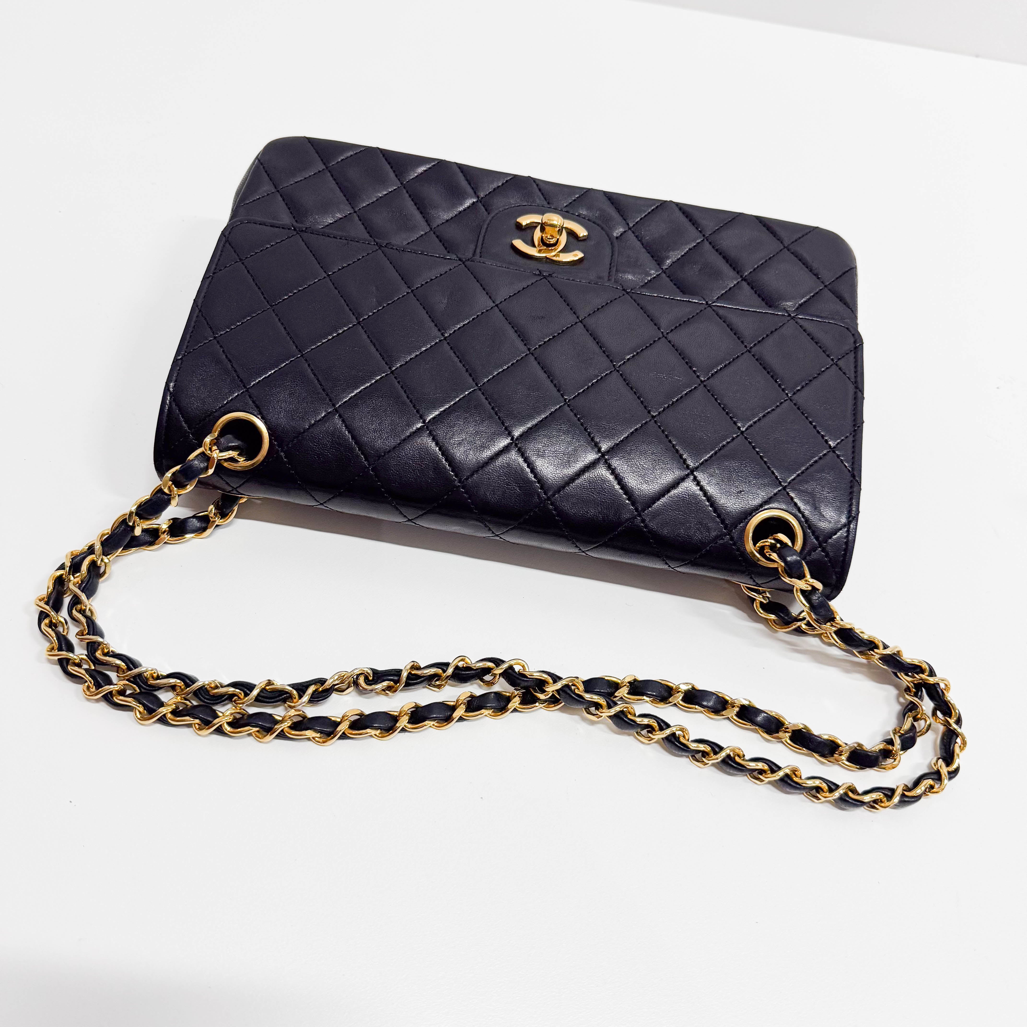 Matelassé Black Lambskin Leather Crossbody Bag