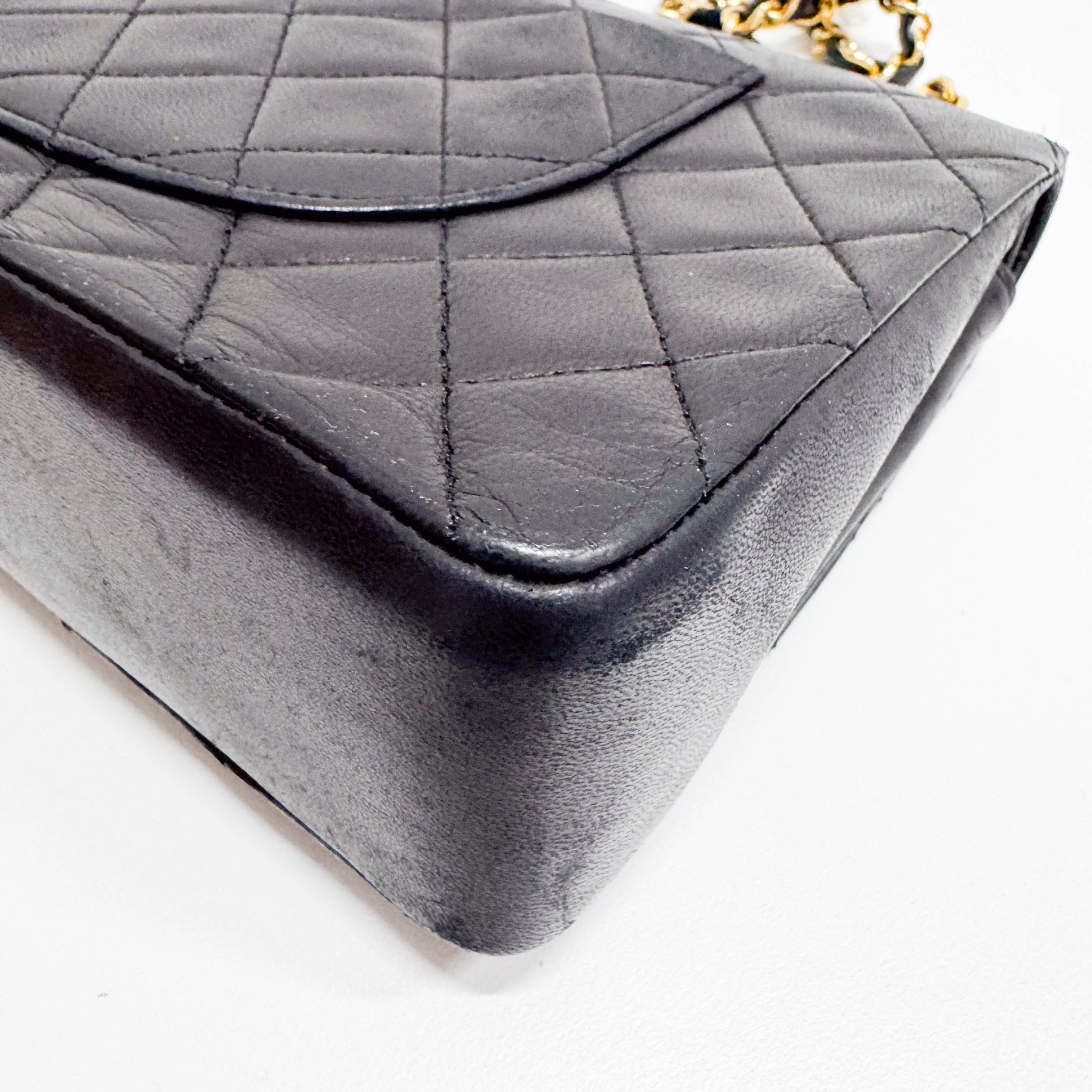 Matelassé Black Lambskin Leather Crossbody Bag