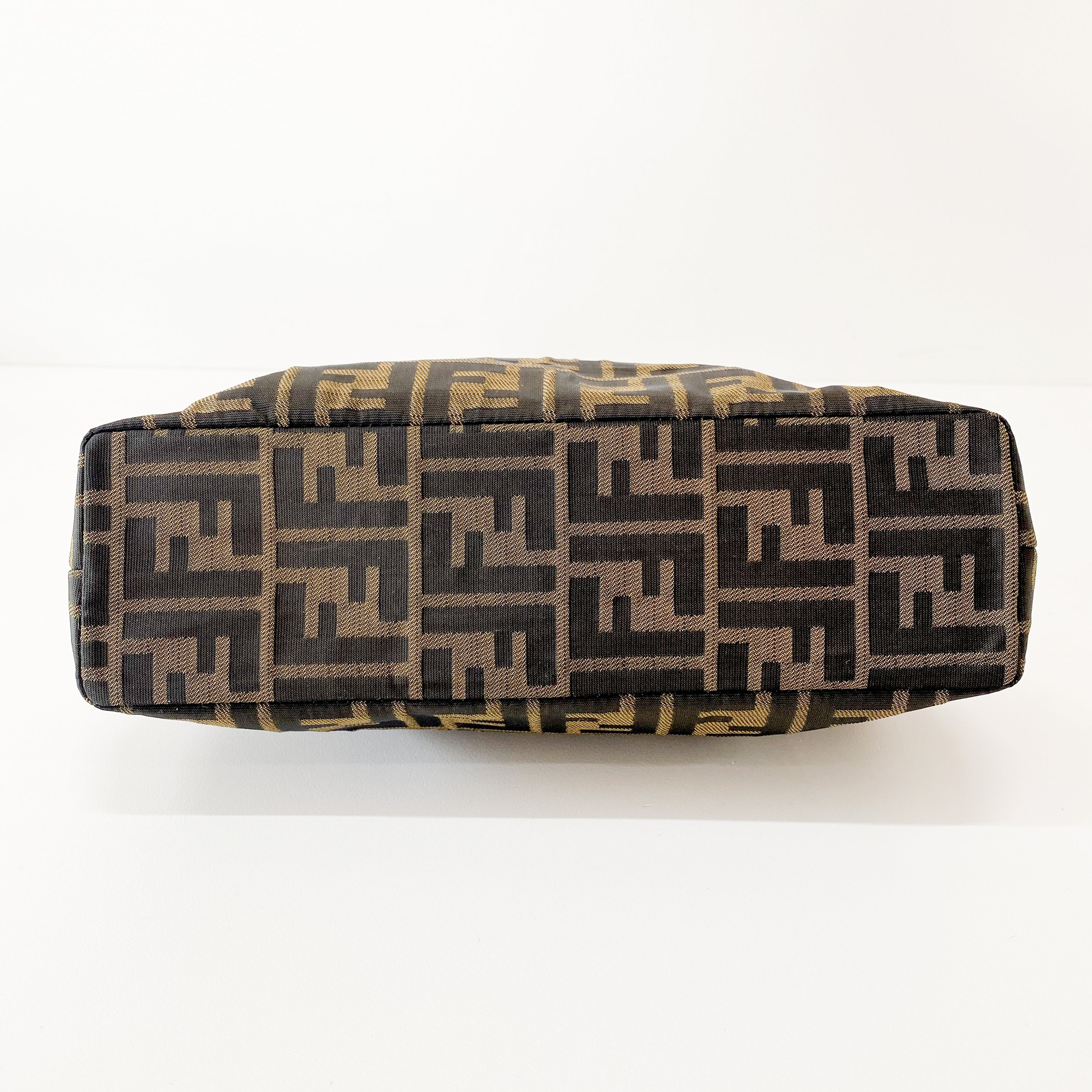 Zucca Brown Coated Canvas Shoulder Bag