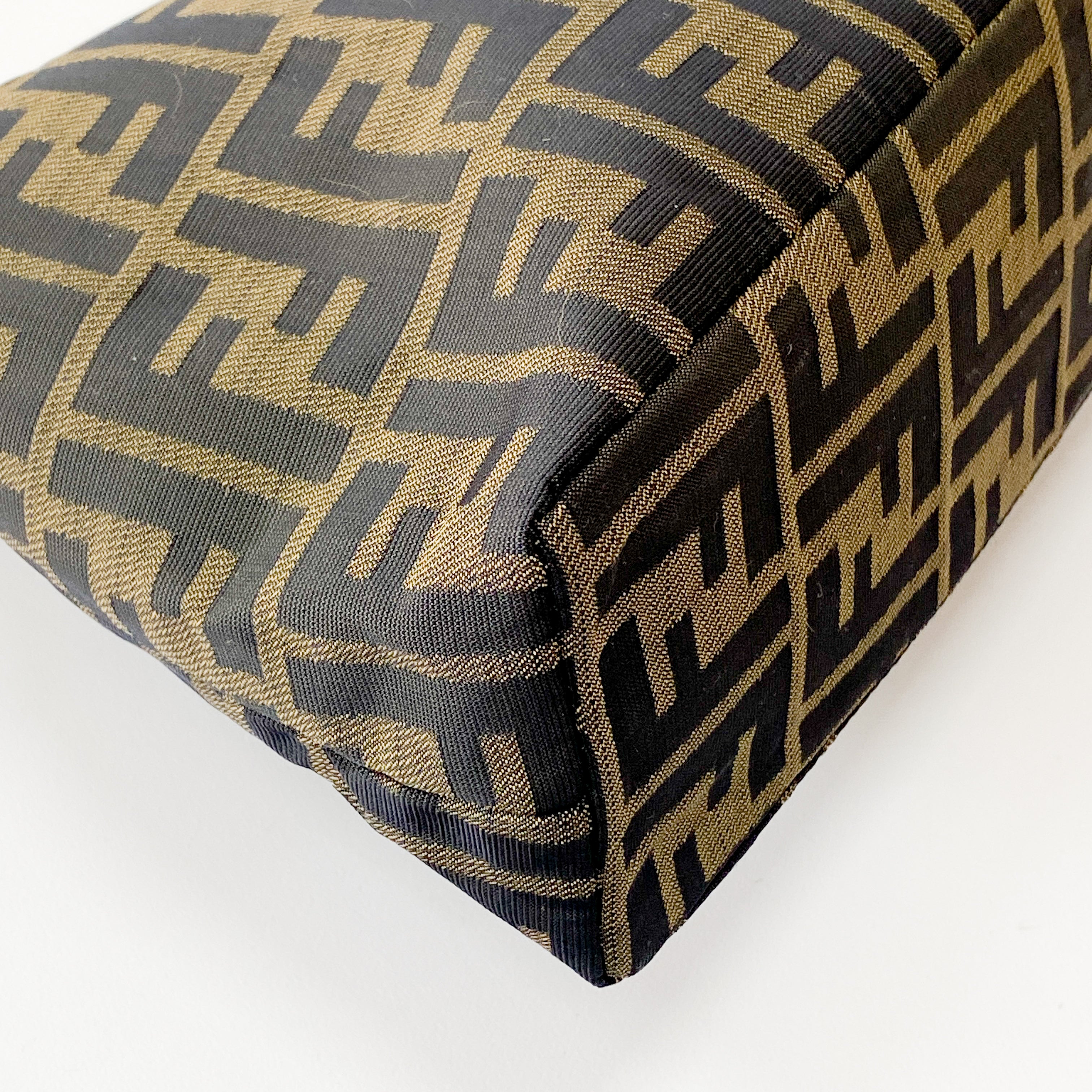 Zucca Brown Coated Canvas Shoulder Bag