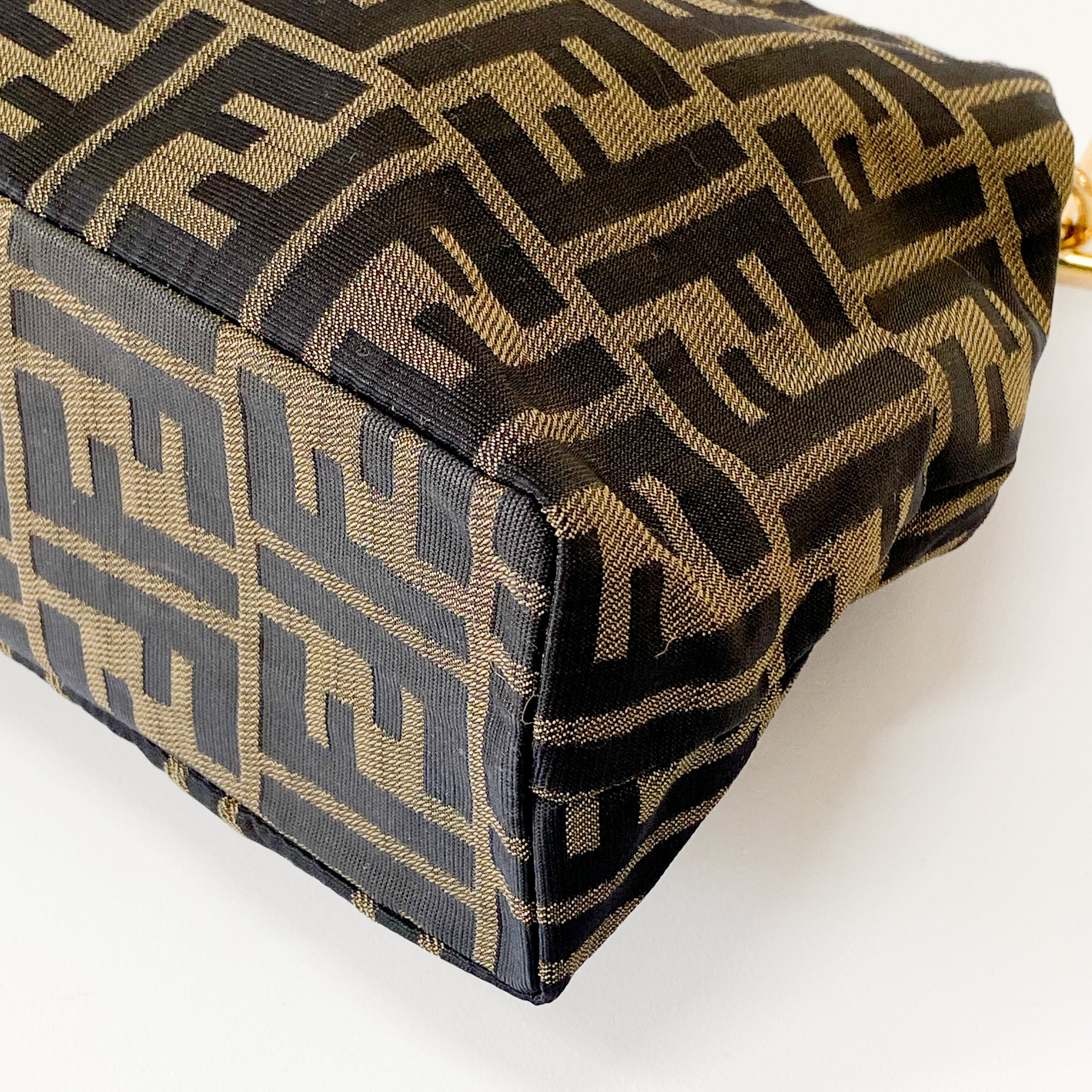 Zucca Brown Coated Canvas Shoulder Bag